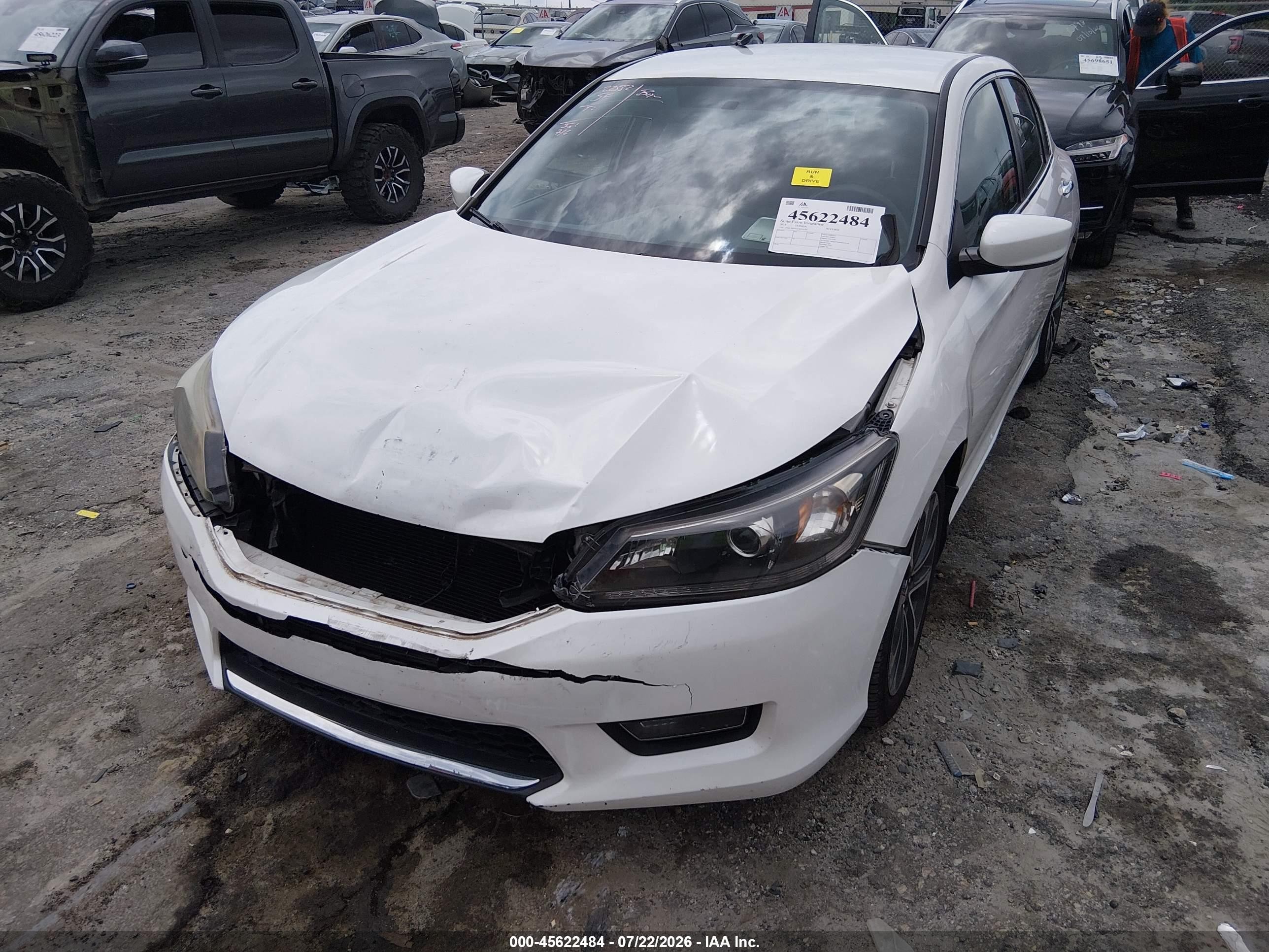 2015 Honda Accord Sport White vin: 1HGCR2F55FA234740