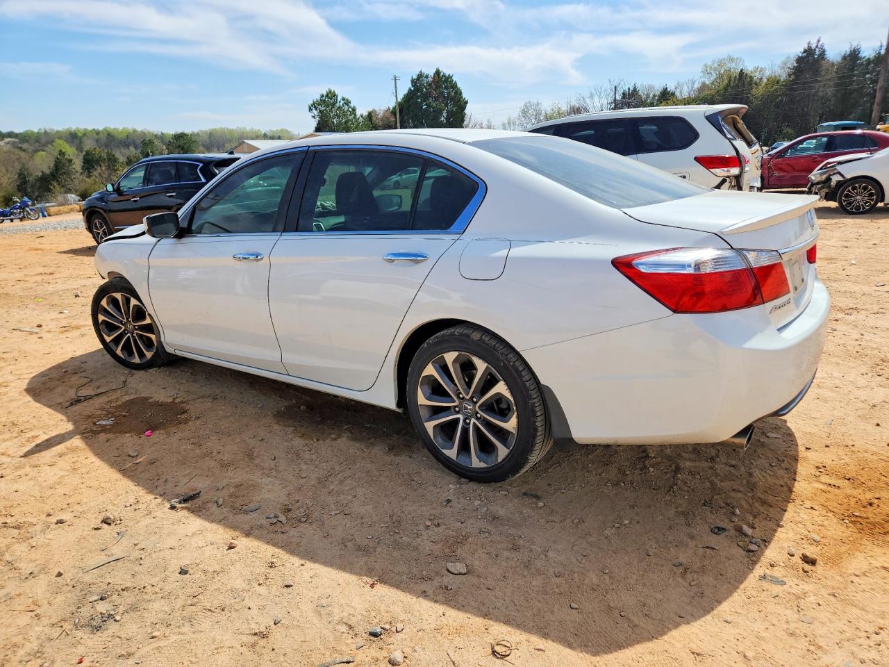 2015 Honda Accord Sport White vin: 1HGCR2F55FA263607