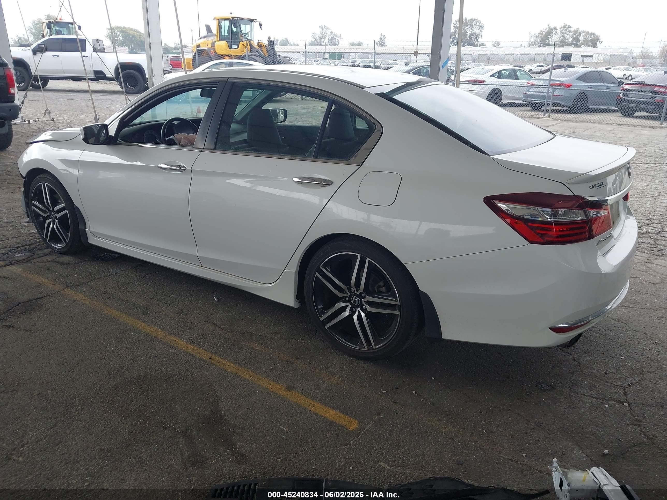 2017 Honda Accord Sport Белый vin: 1HGCR2F55HA061451