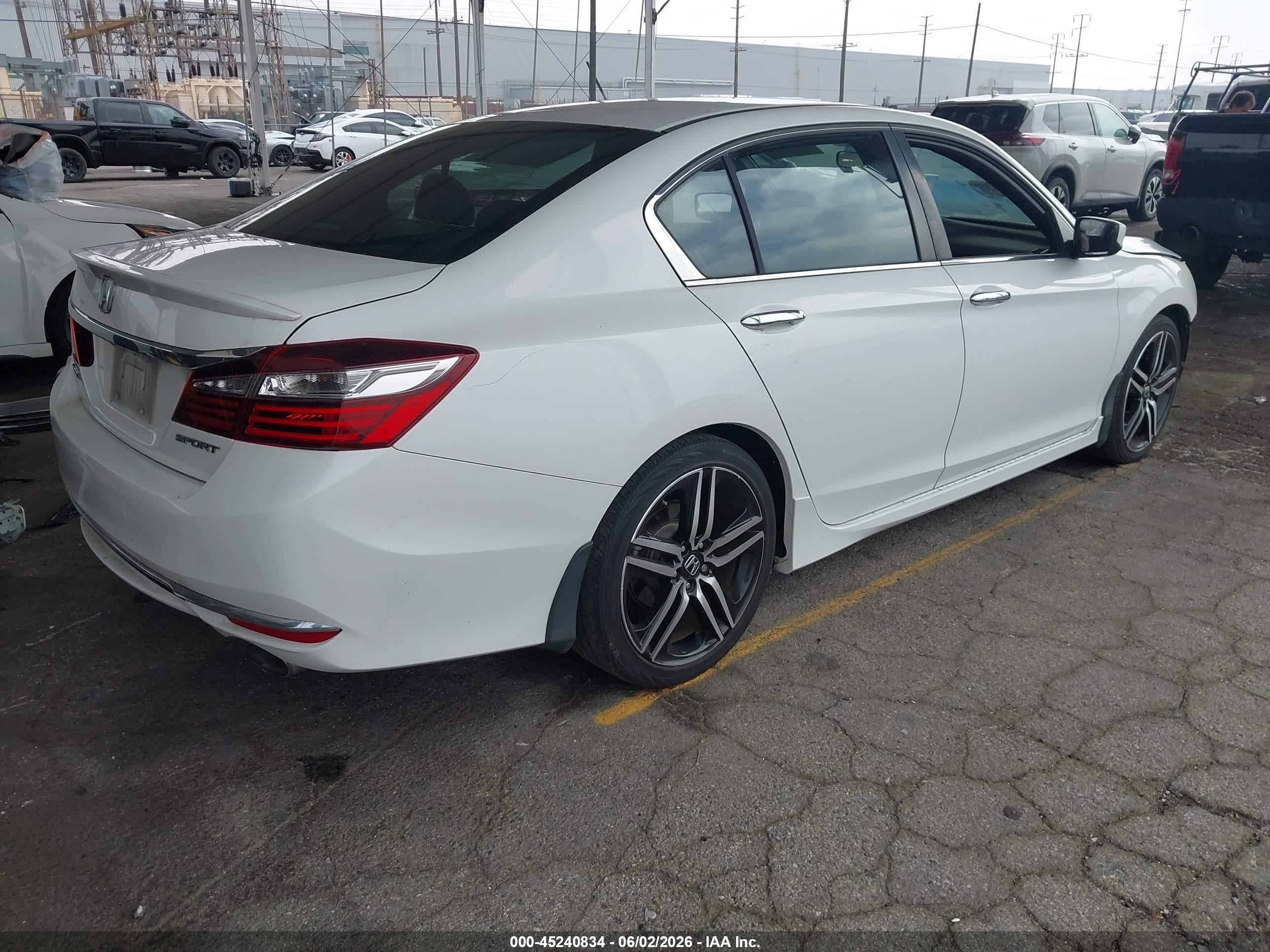 2017 Honda Accord Sport Белый vin: 1HGCR2F55HA061451