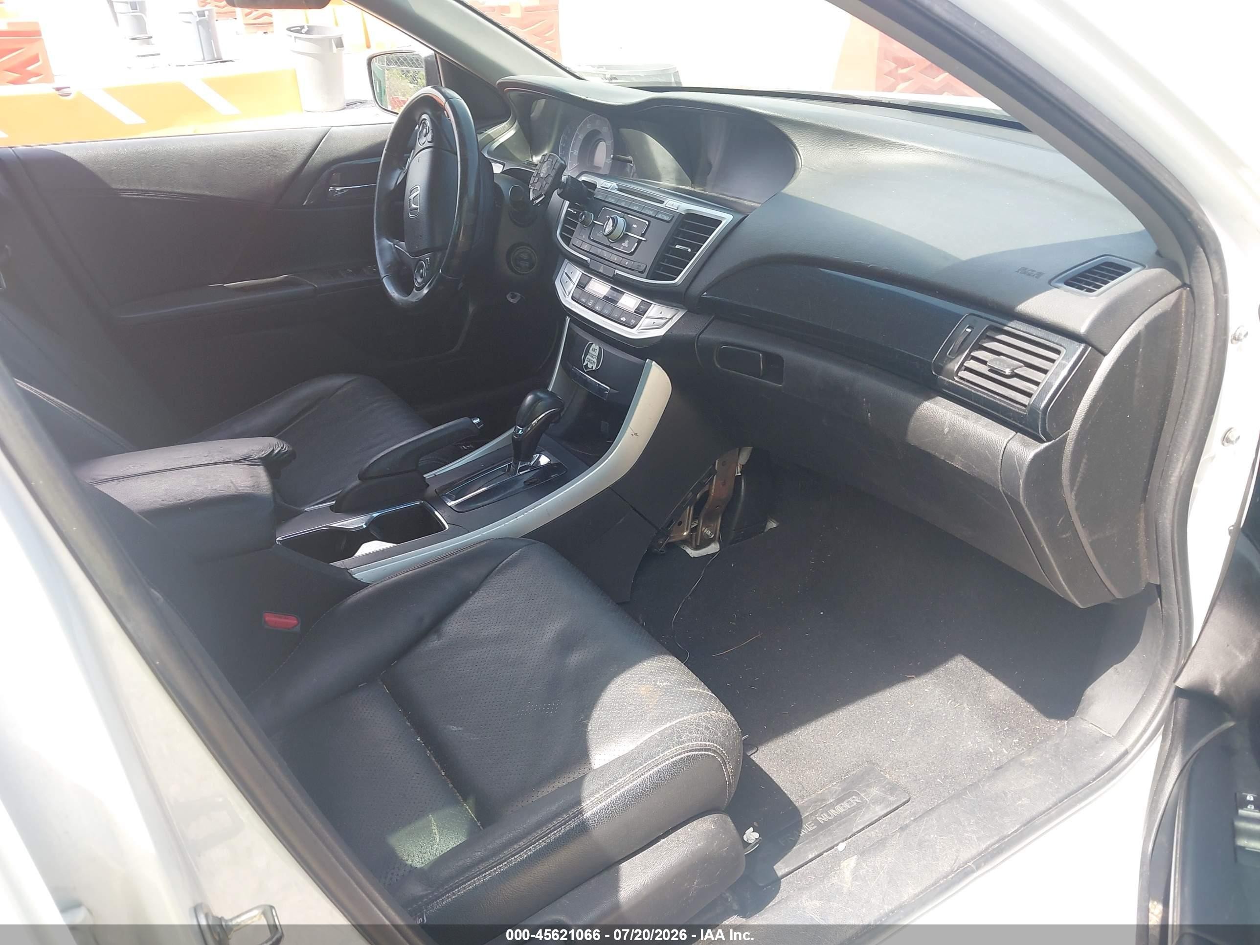 2013 Honda Accord Sport Белый vin: 1HGCR2F56DA031014