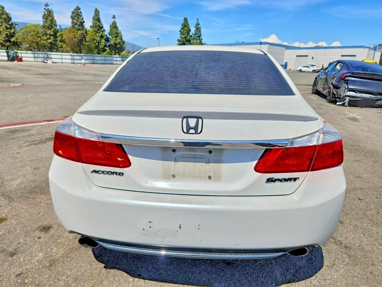 2013 Honda Accord Sport White vin: 1HGCR2F56DA068029