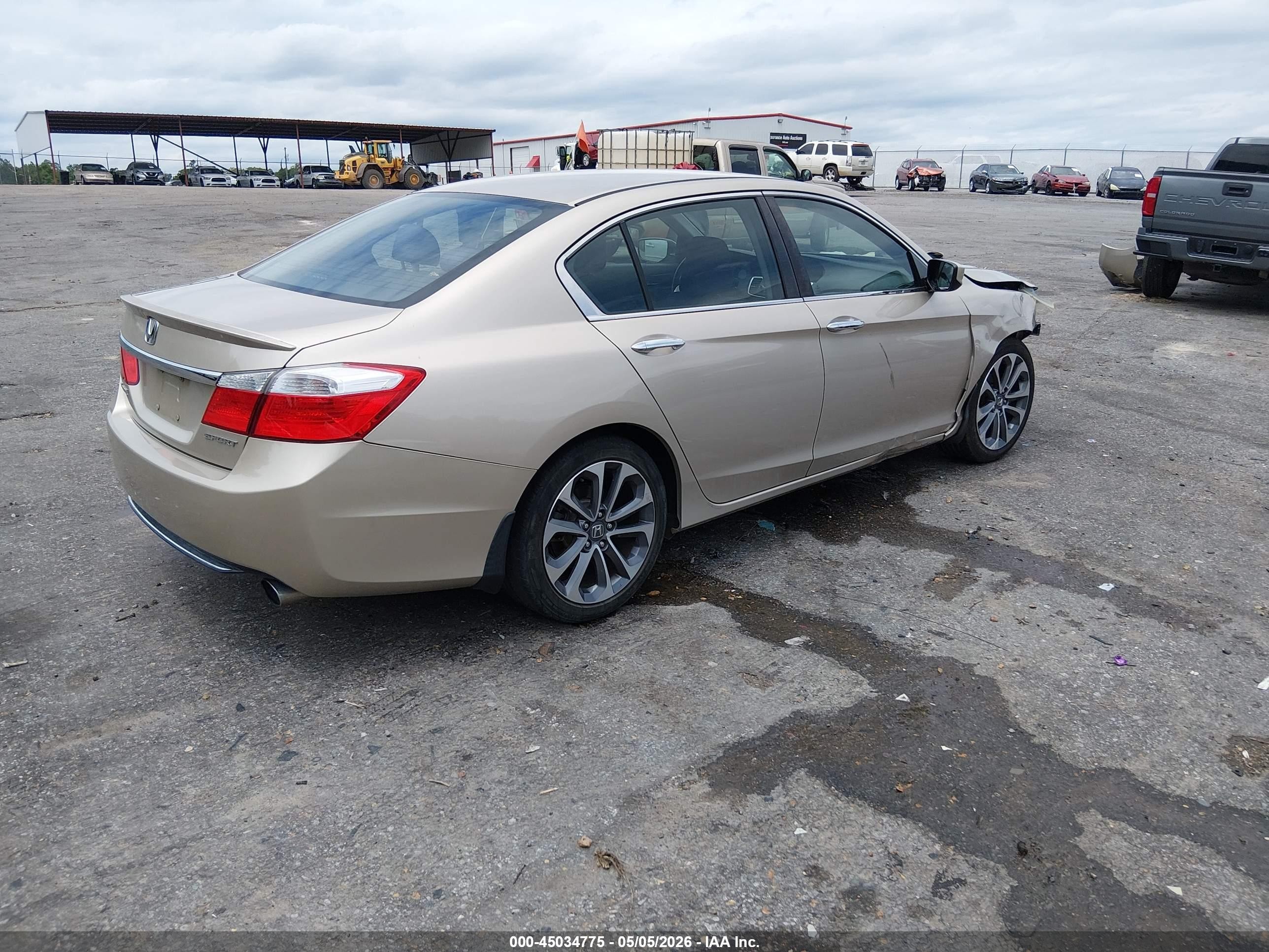 2015 Honda Accord Sport Золотой vin: 1HGCR2F56FA034238