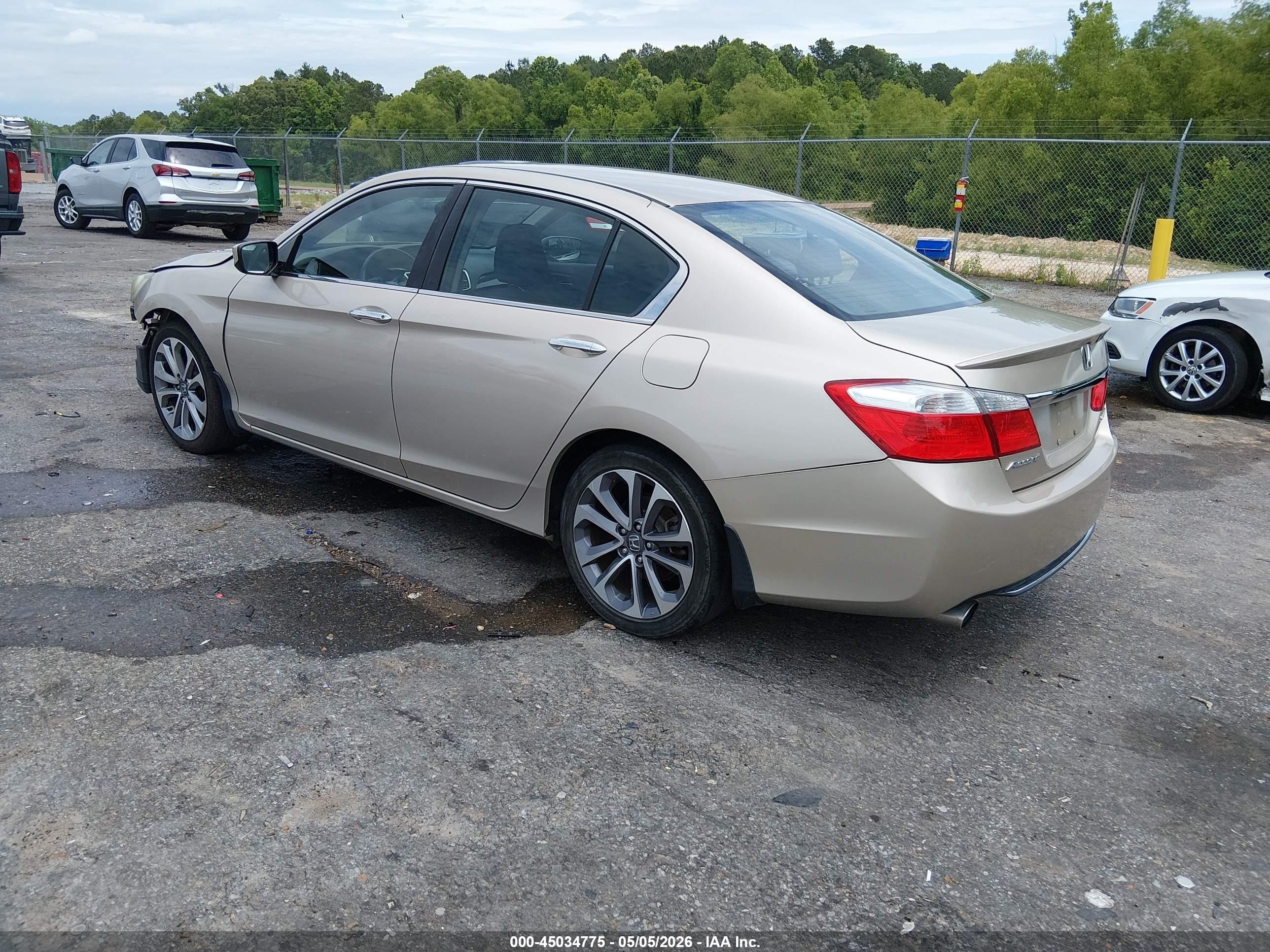 2015 Honda Accord Sport Золотой vin: 1HGCR2F56FA034238