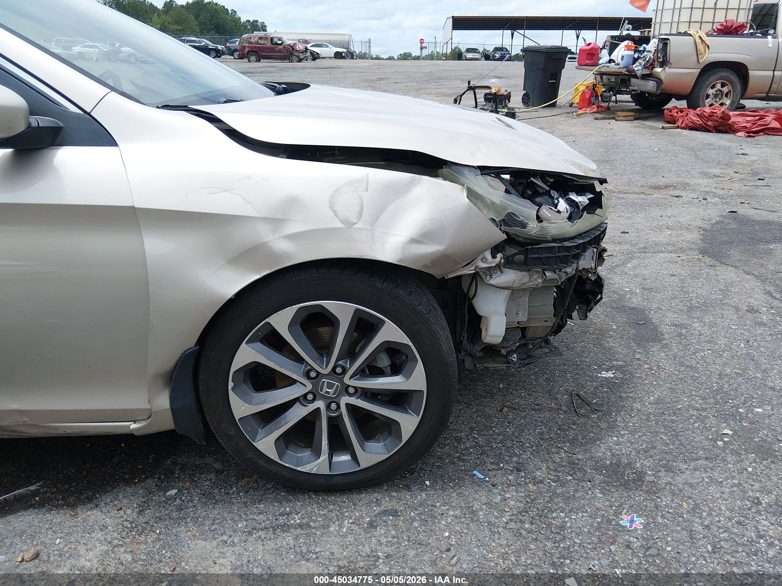 2015 Honda Accord Sport Золотой vin: 1HGCR2F56FA034238