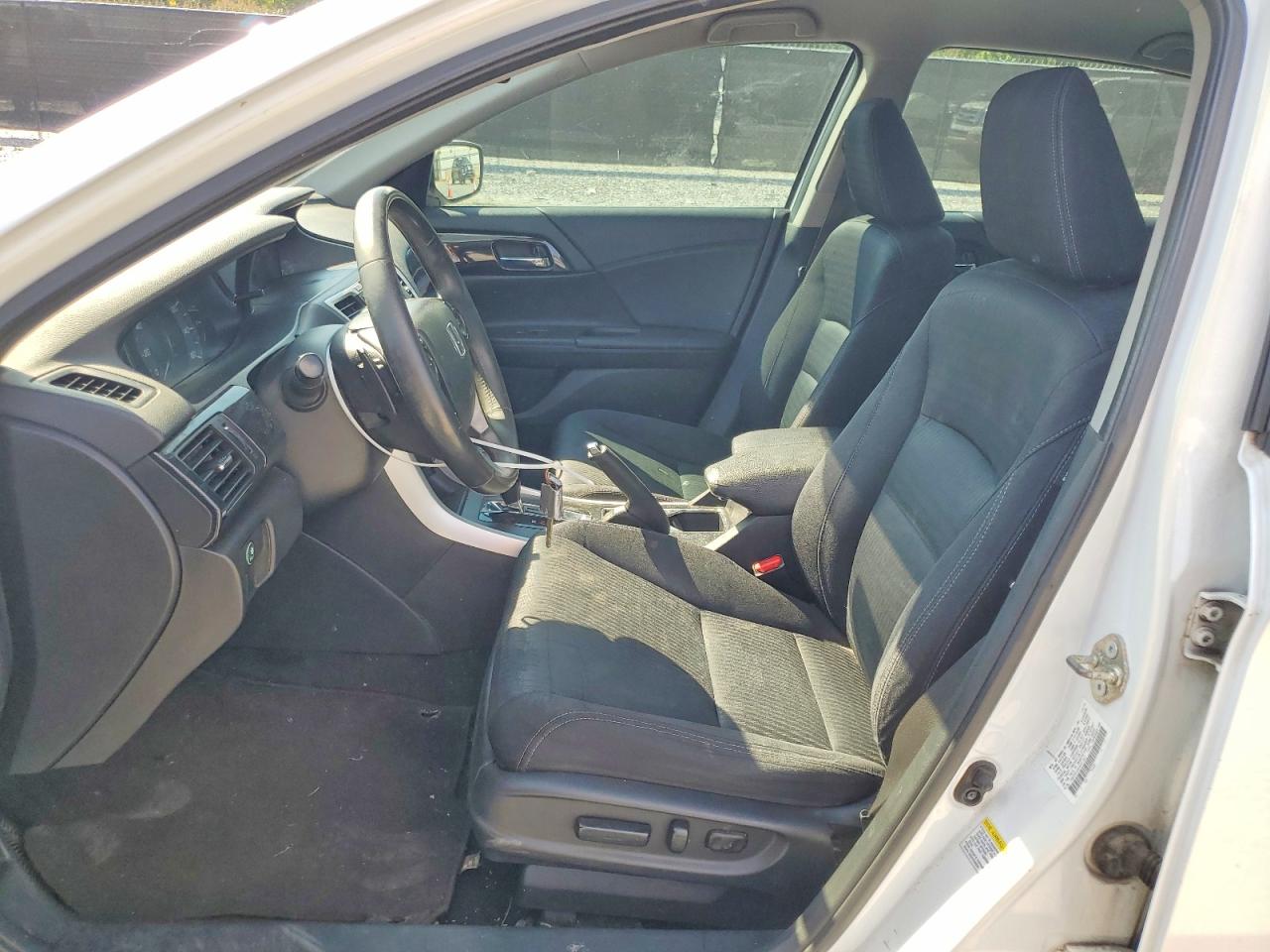 2015 Honda Accord Sport White vin: 1HGCR2F56FA061567