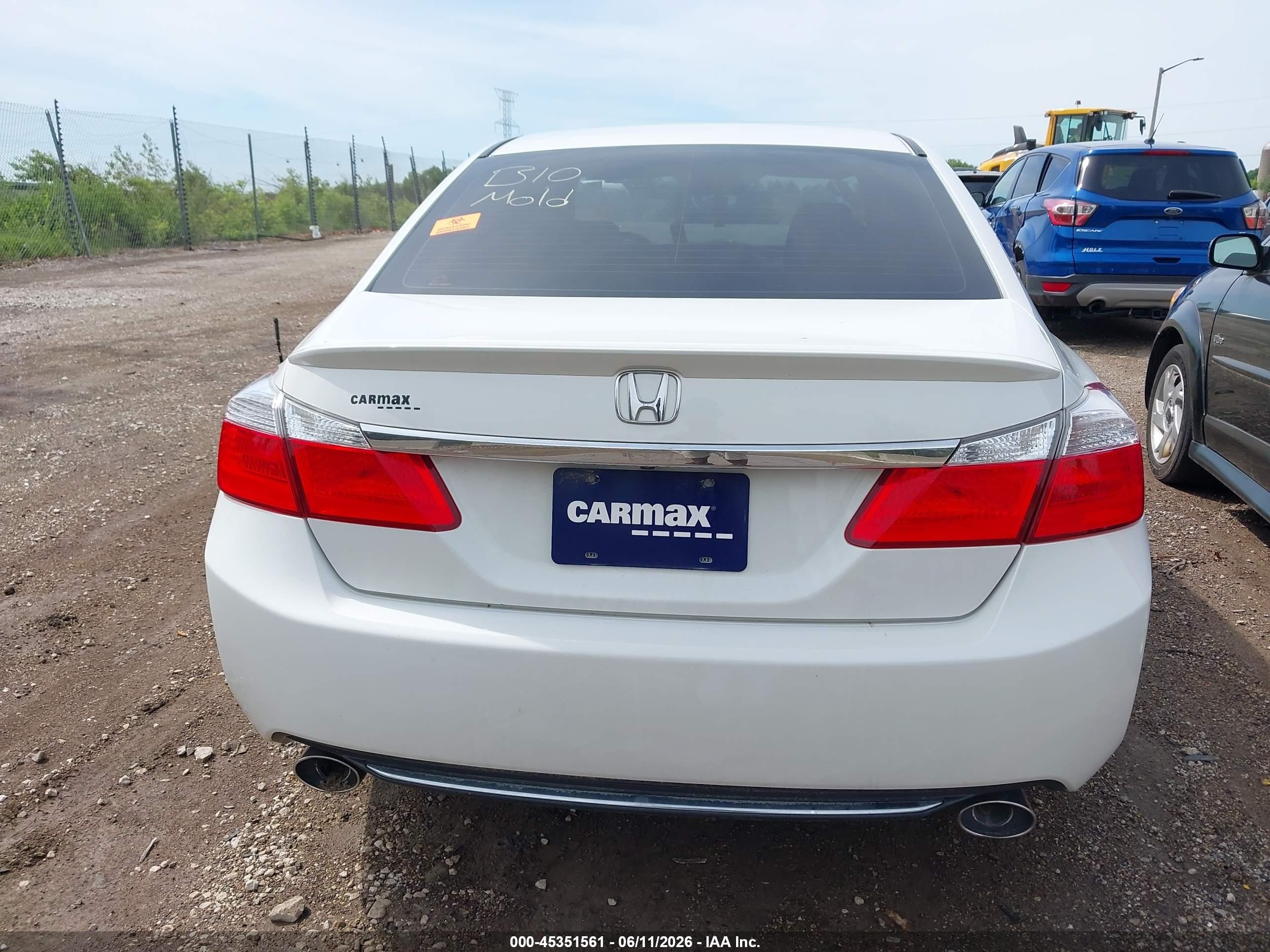 2015 Honda Accord Sport White vin: 1HGCR2F56FA073234