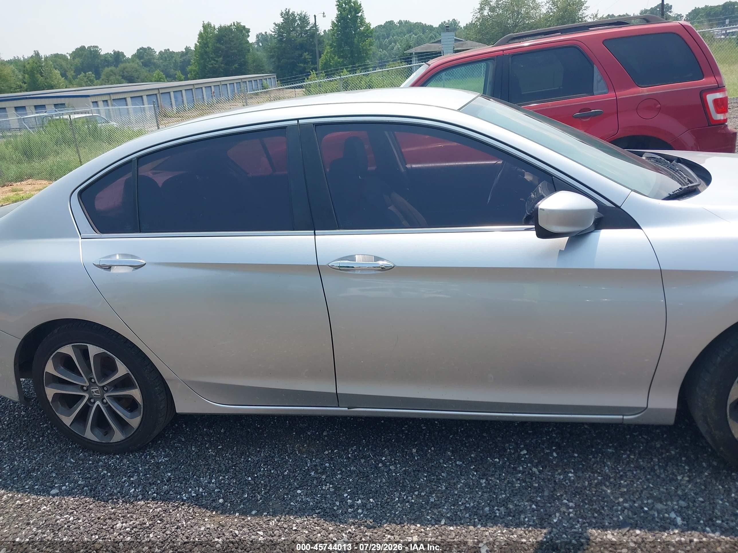 2015 Honda Accord Sport Silver vin: 1HGCR2F56FA091555