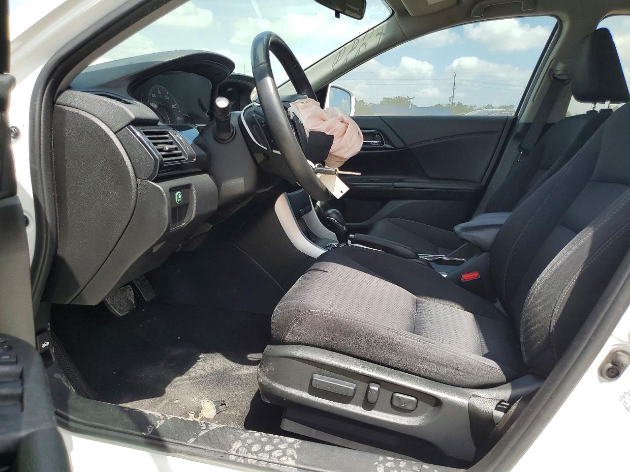 2015 Honda Accord Sport White vin: 1HGCR2F56FA114459
