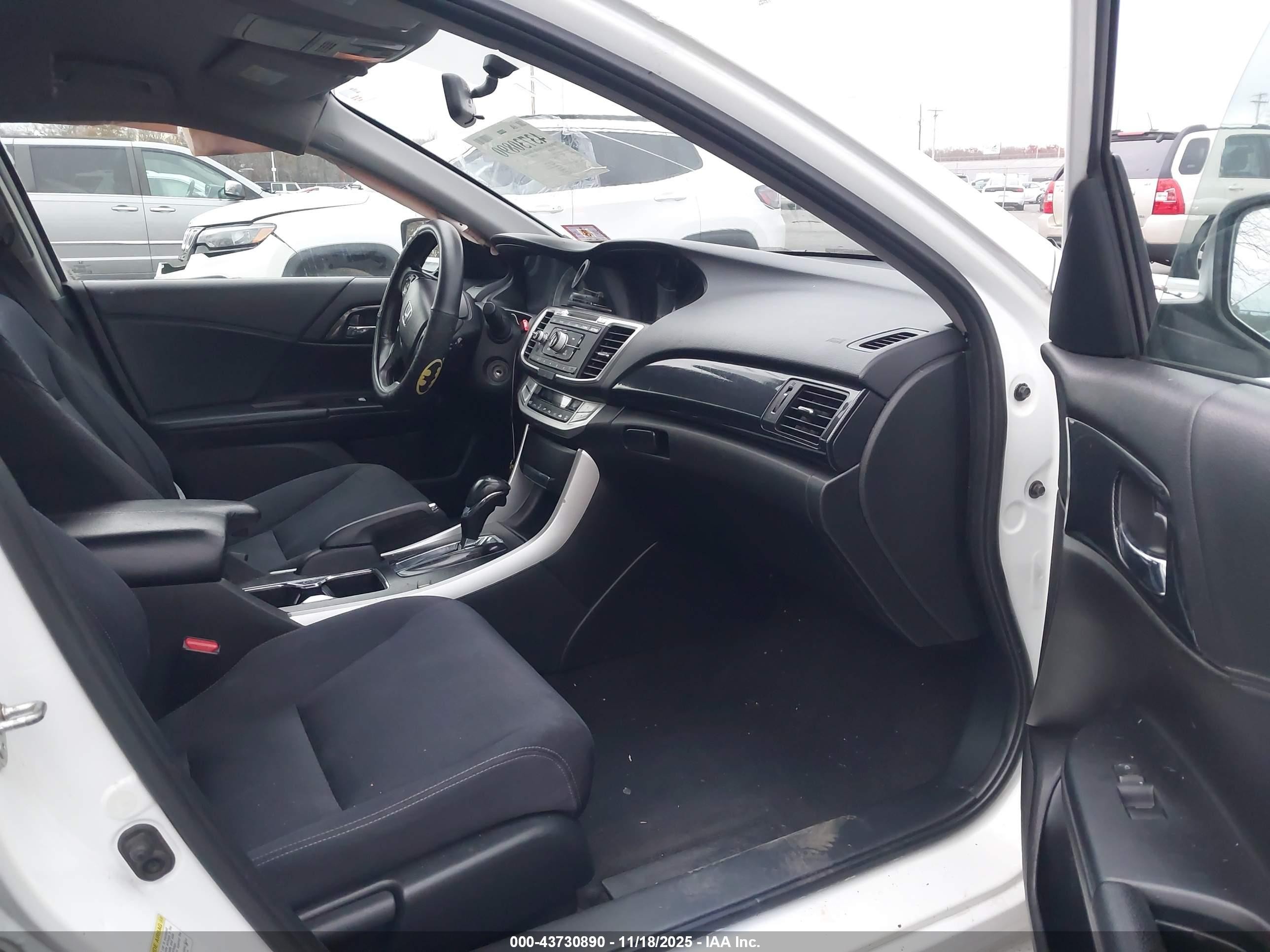 2015 Honda Accord Sport White vin: 1HGCR2F56FA114736