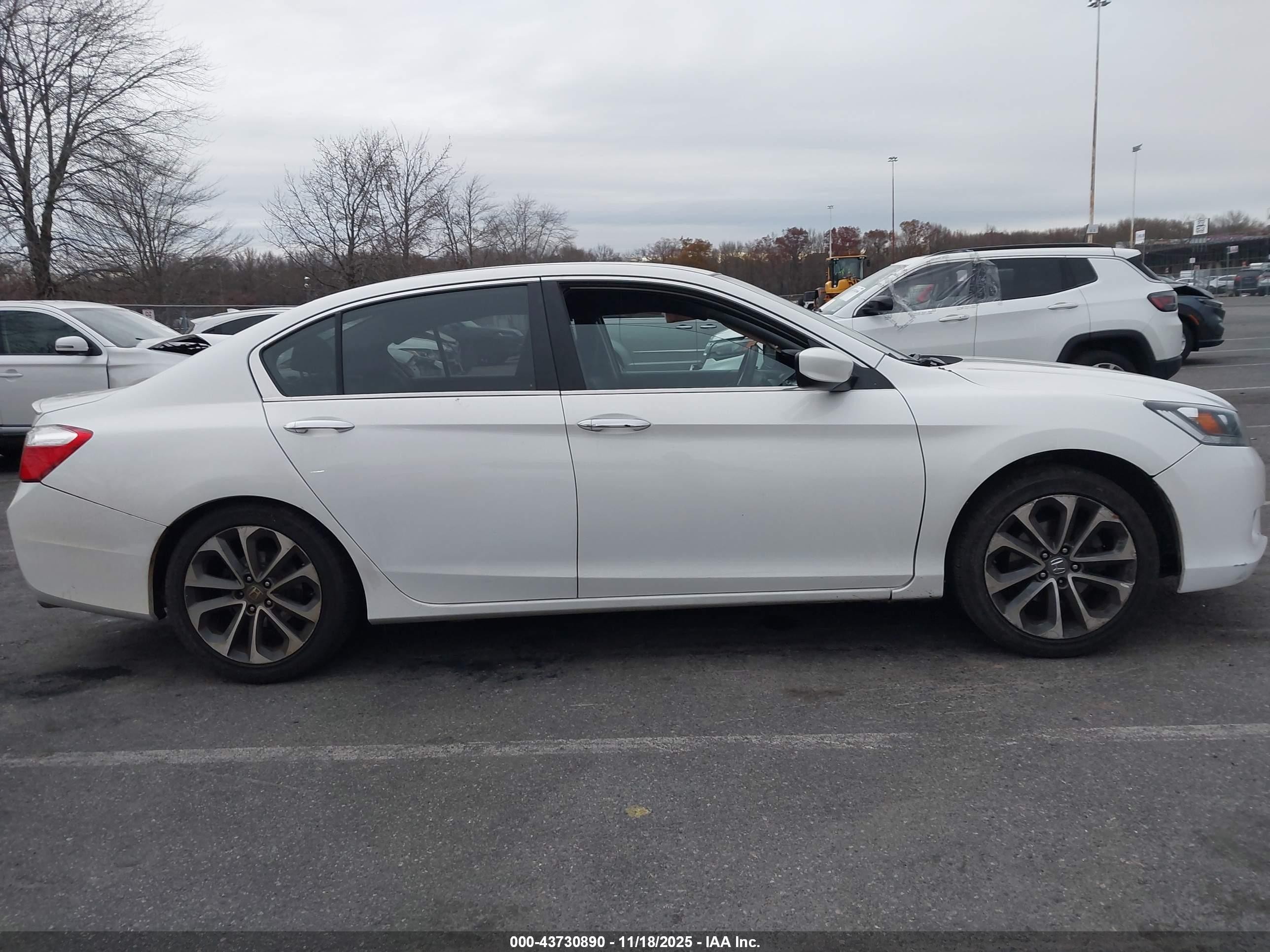 2015 Honda Accord Sport White vin: 1HGCR2F56FA114736