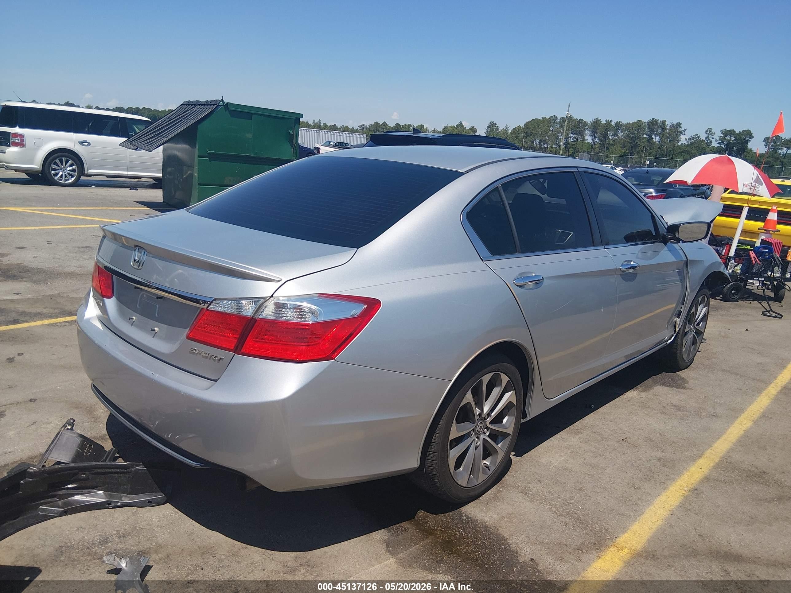 2015 Honda Accord Sport Silver vin: 1HGCR2F56FA125610