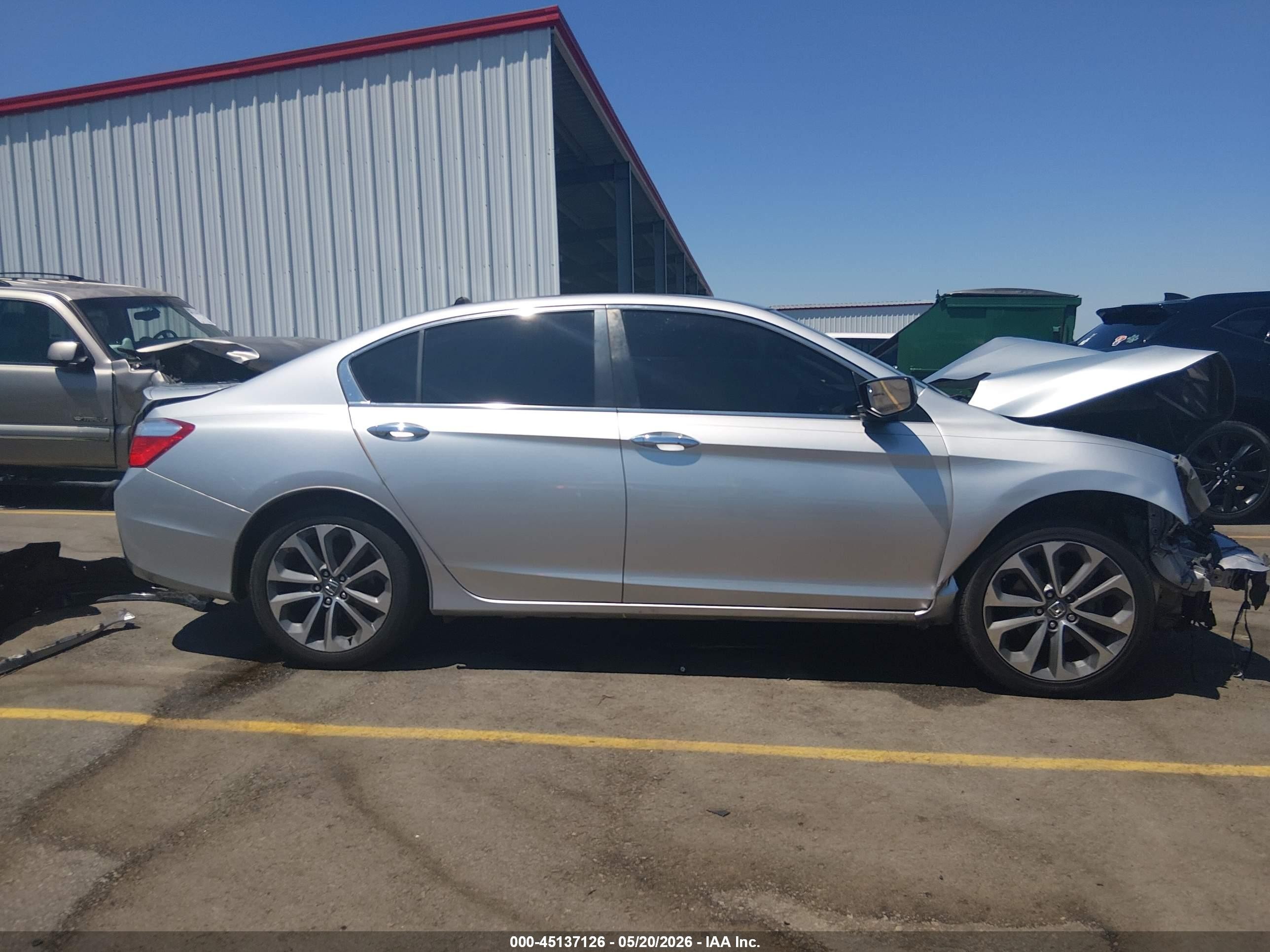 2015 Honda Accord Sport Silver vin: 1HGCR2F56FA125610