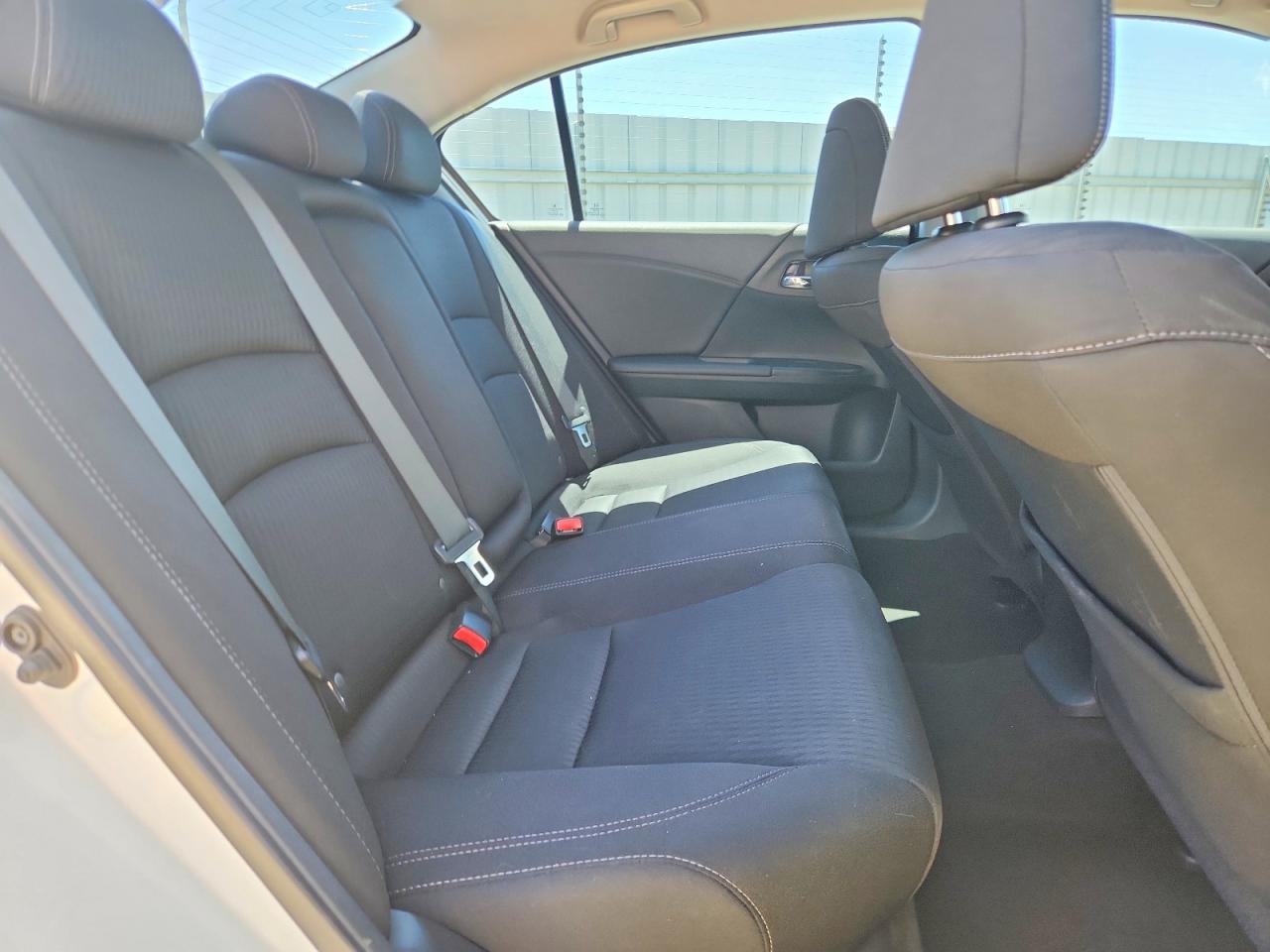 2015 Honda Accord Sport Белый vin: 1HGCR2F56FA217641