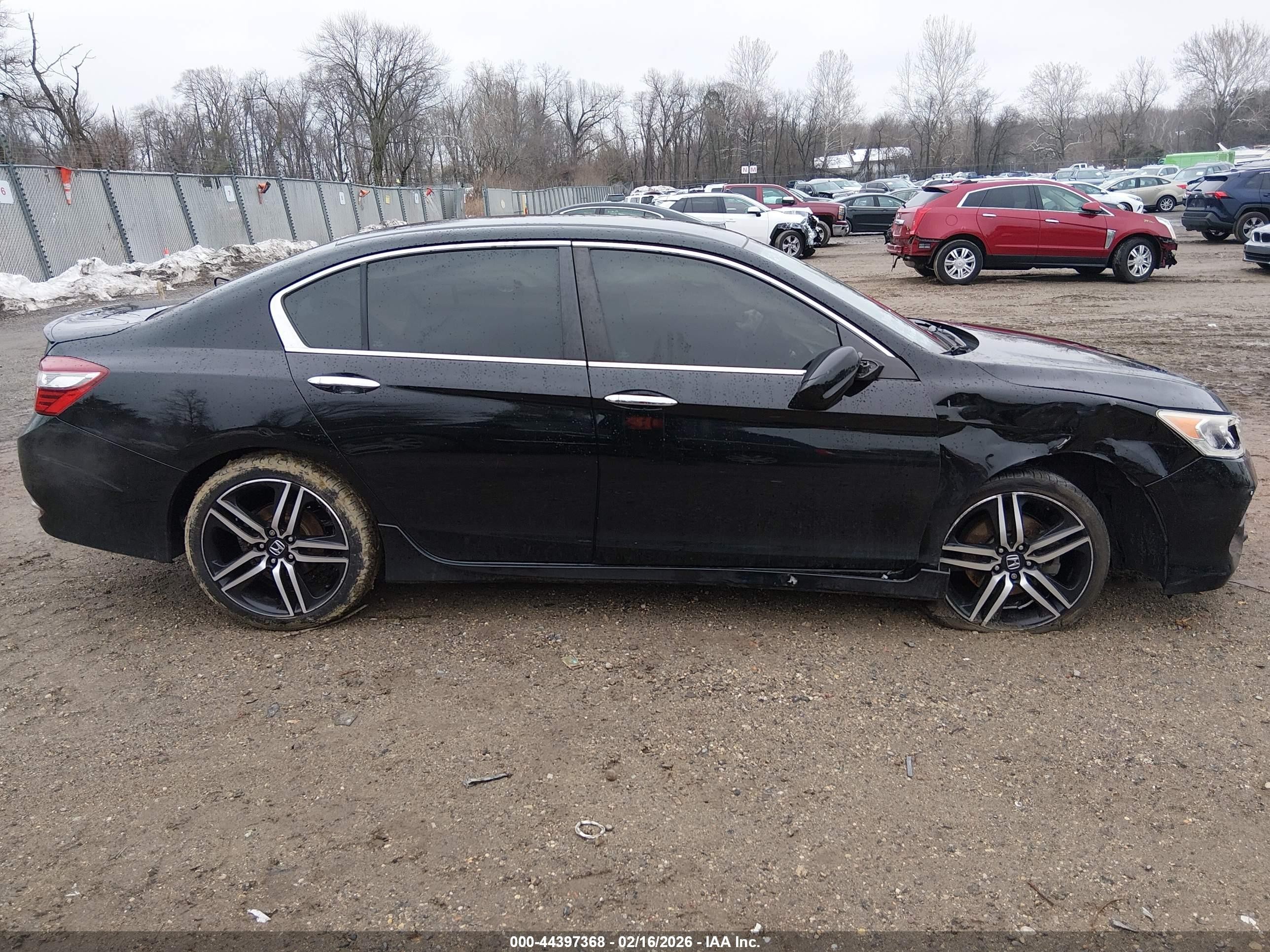 2016 Honda Accord Sport Черный vin: 1HGCR2F56GA230519