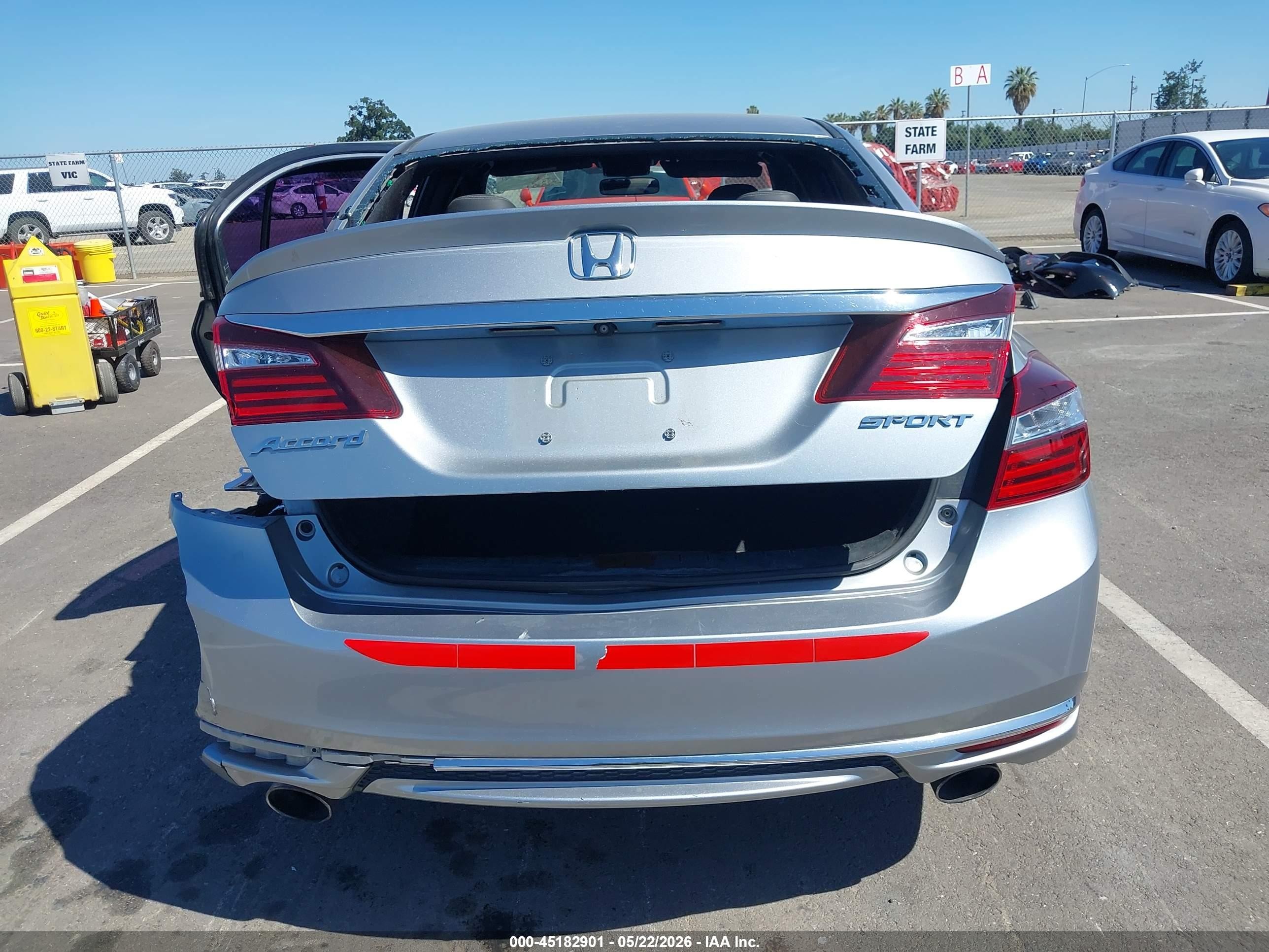 2017 Honda Accord Sport Silver vin: 1HGCR2F56HA031472