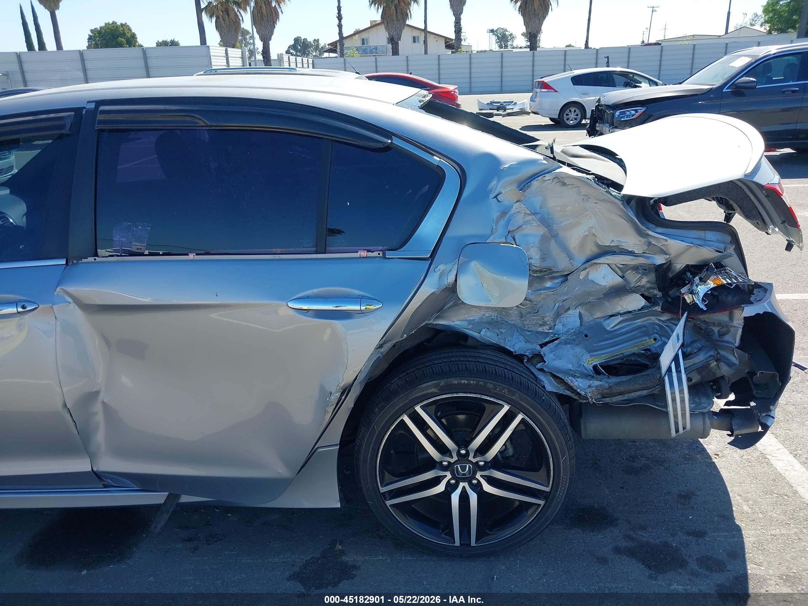 2017 Honda Accord Sport Silver vin: 1HGCR2F56HA031472