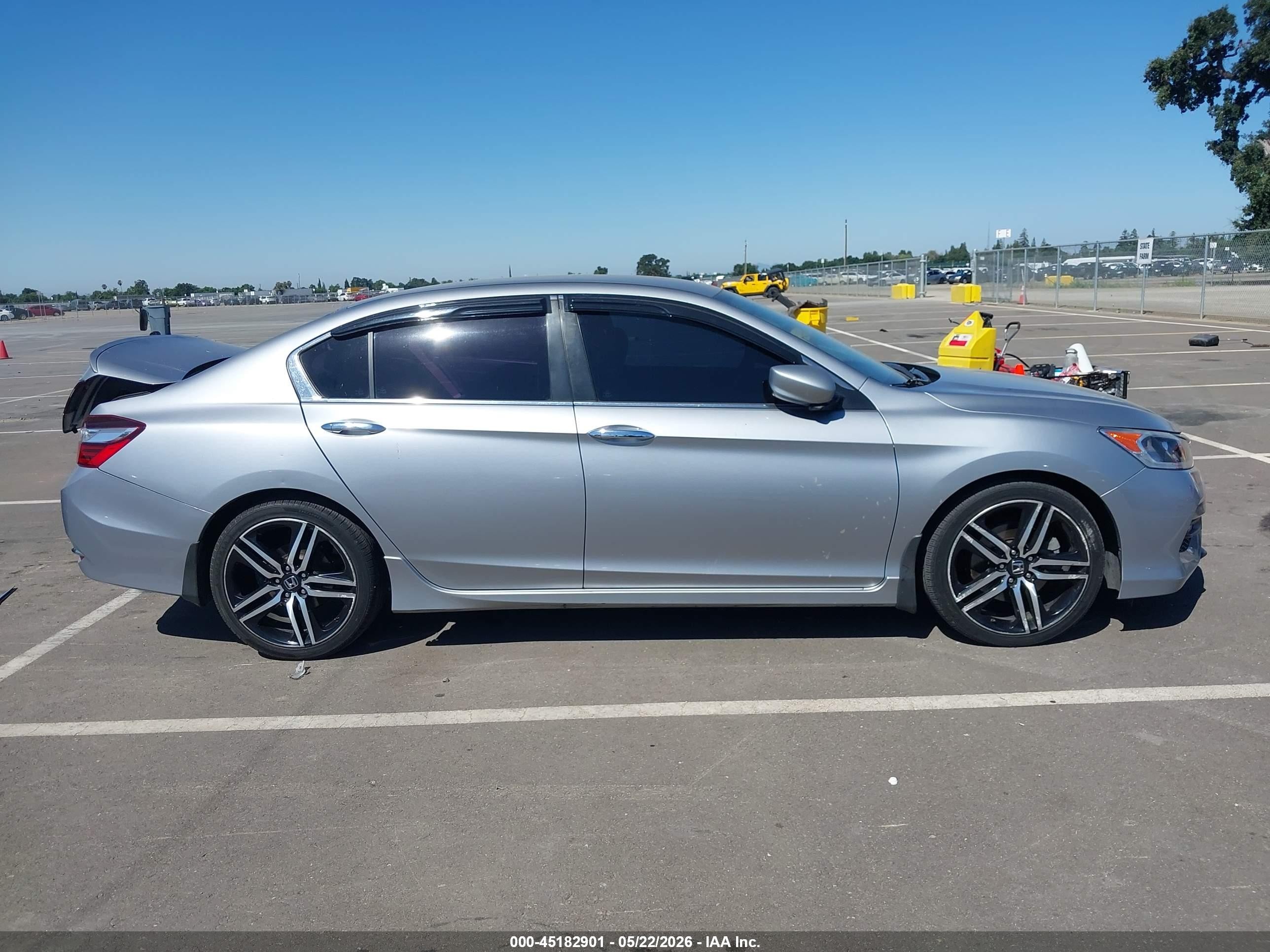 2017 Honda Accord Sport Silver vin: 1HGCR2F56HA031472