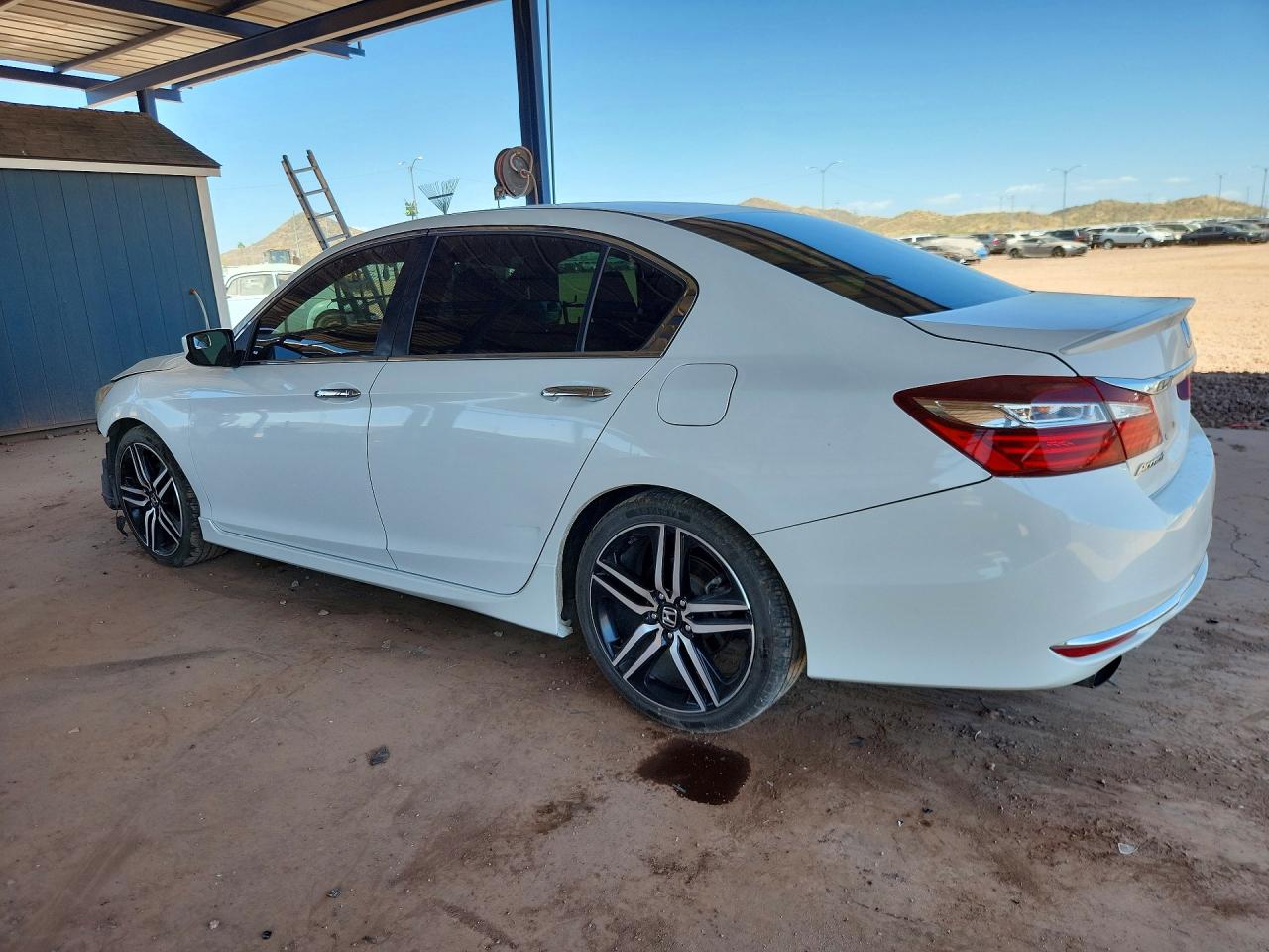 2017 Honda Accord Sport Белый vin: 1HGCR2F56HA062611