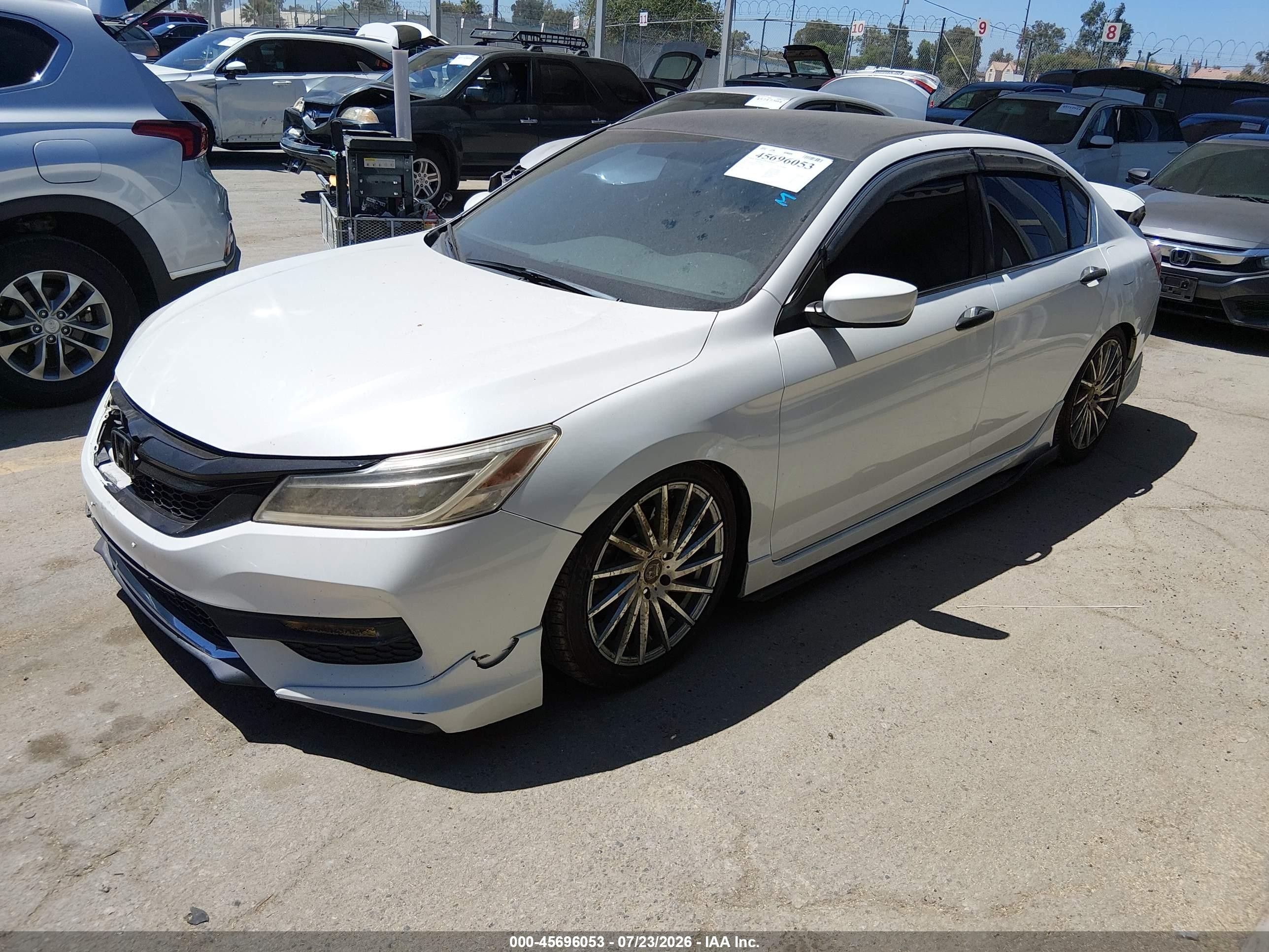 2017 Honda Accord Sport White vin: 1HGCR2F56HA146198
