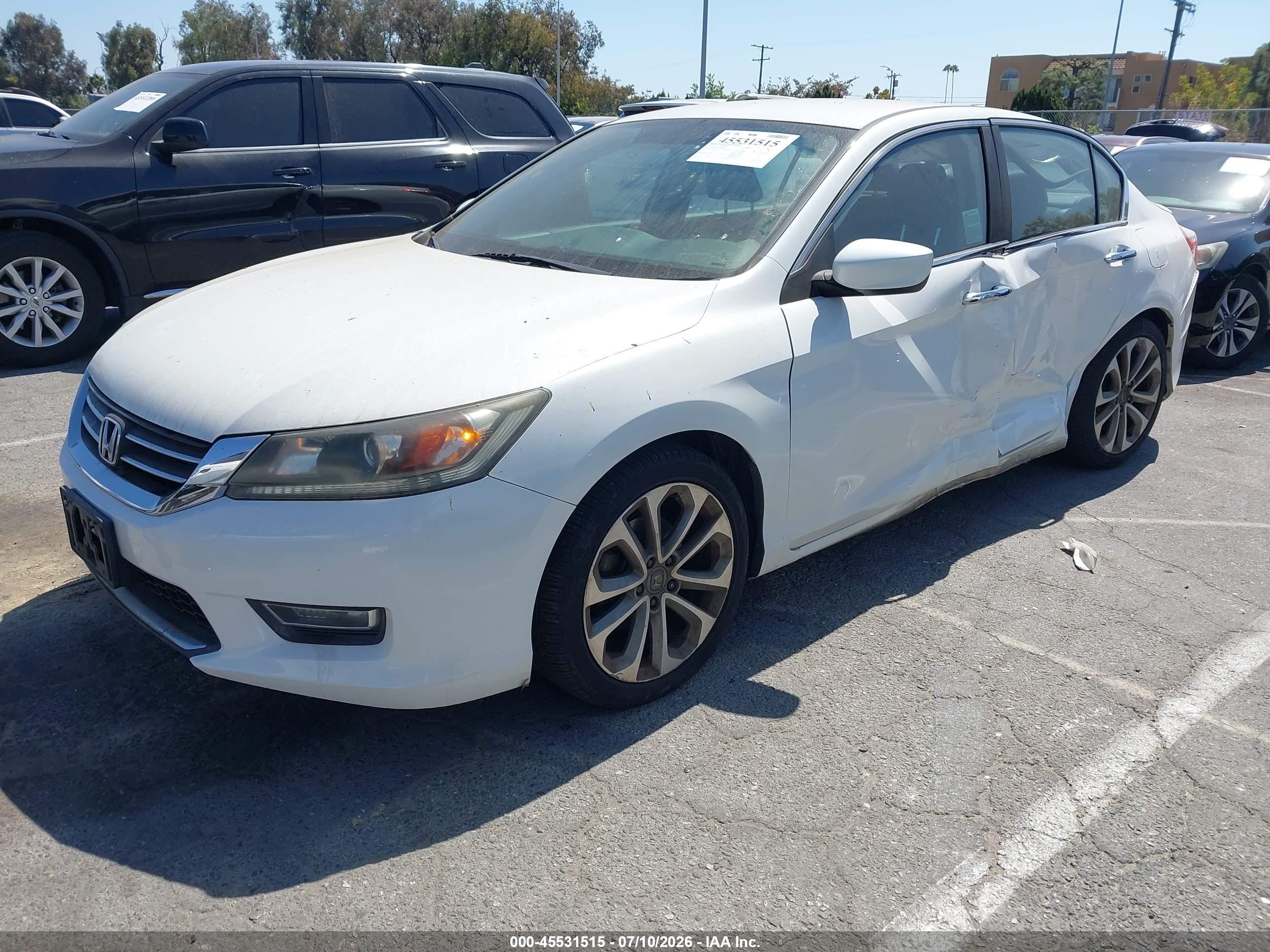 2013 Honda Accord Sport White vin: 1HGCR2F57DA081243