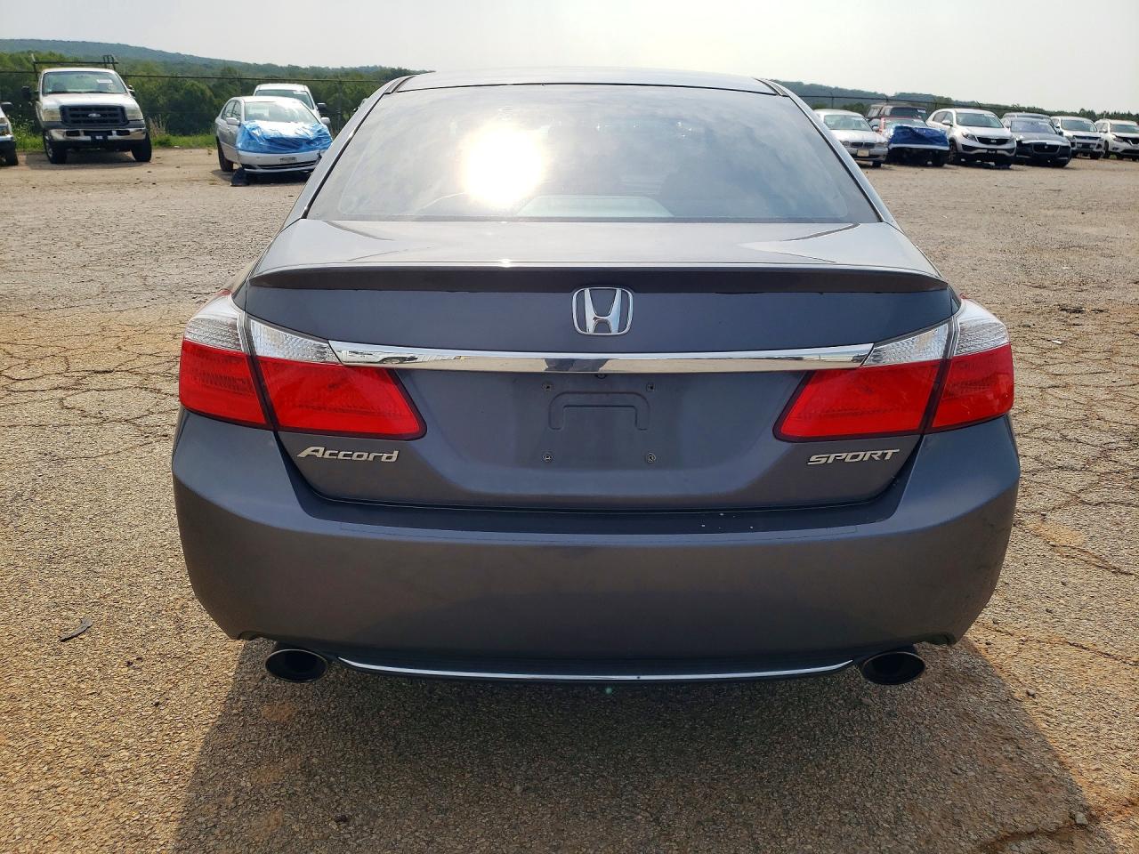 2013 Honda Accord Sport Gray vin: 1HGCR2F57DA102432