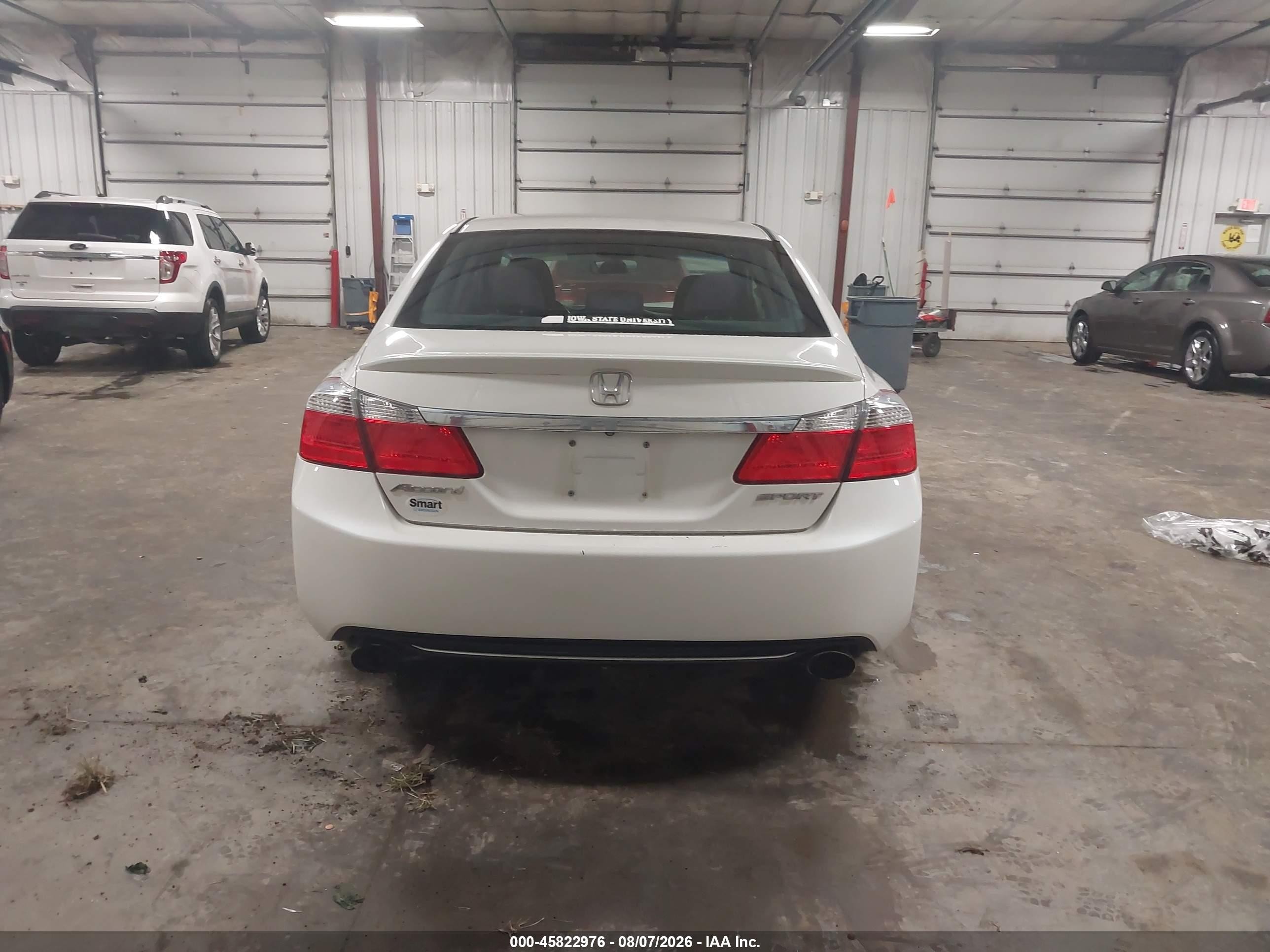 2013 Honda Accord Sport White vin: 1HGCR2F57DA176790