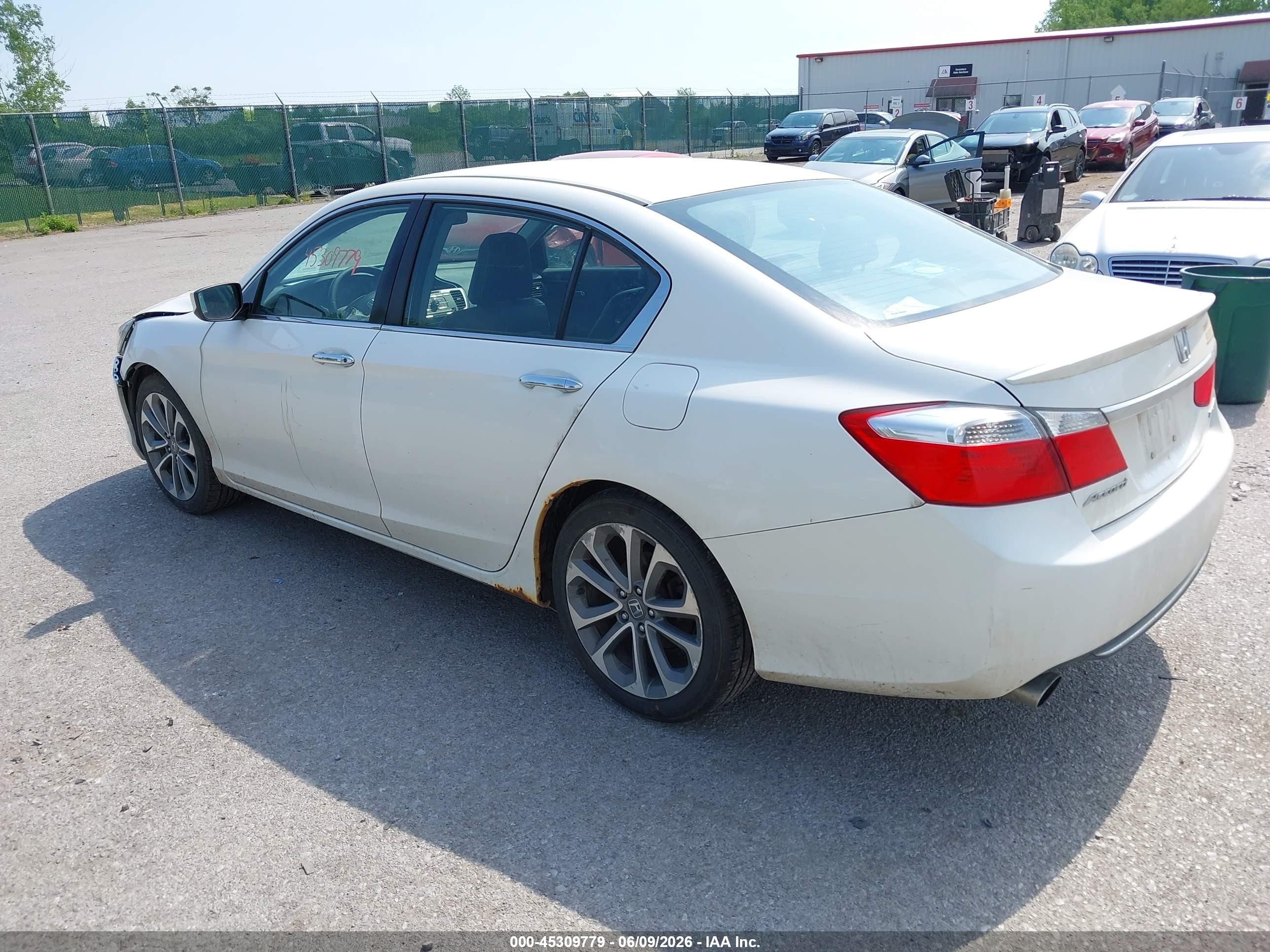 2014 Honda Accord Sport White vin: 1HGCR2F57EA250596