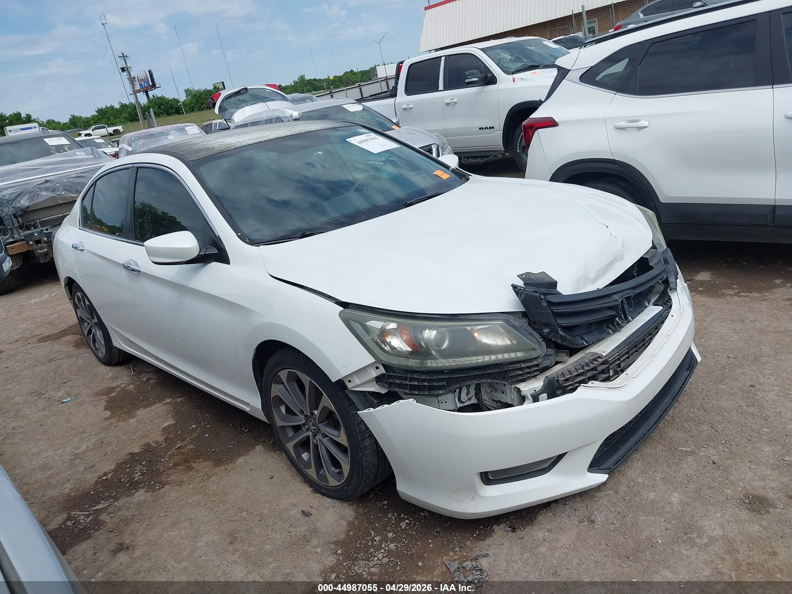 2015 Honda Accord Sport White vin: 1HGCR2F57FA044843