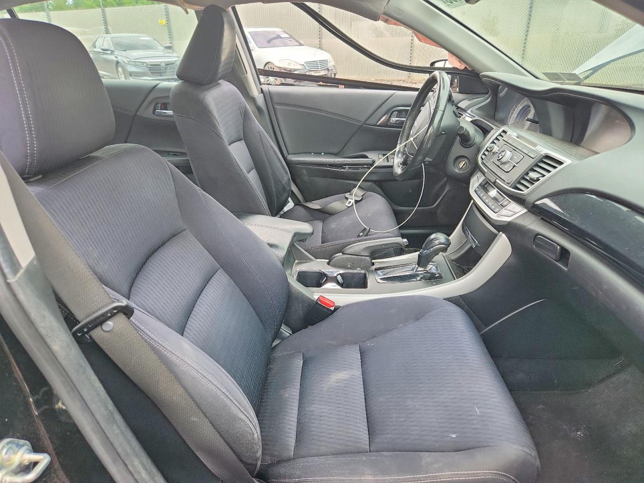 2015 Honda Accord Sport Черный vin: 1HGCR2F57FA046706