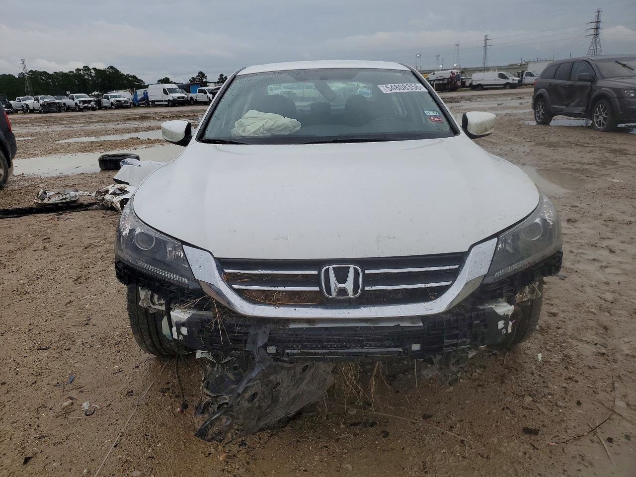 2015 Honda Accord Sport White vin: 1HGCR2F57FA052604