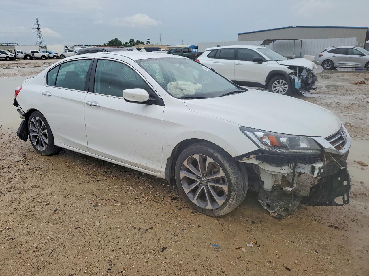 2015 Honda Accord Sport White vin: 1HGCR2F57FA052604