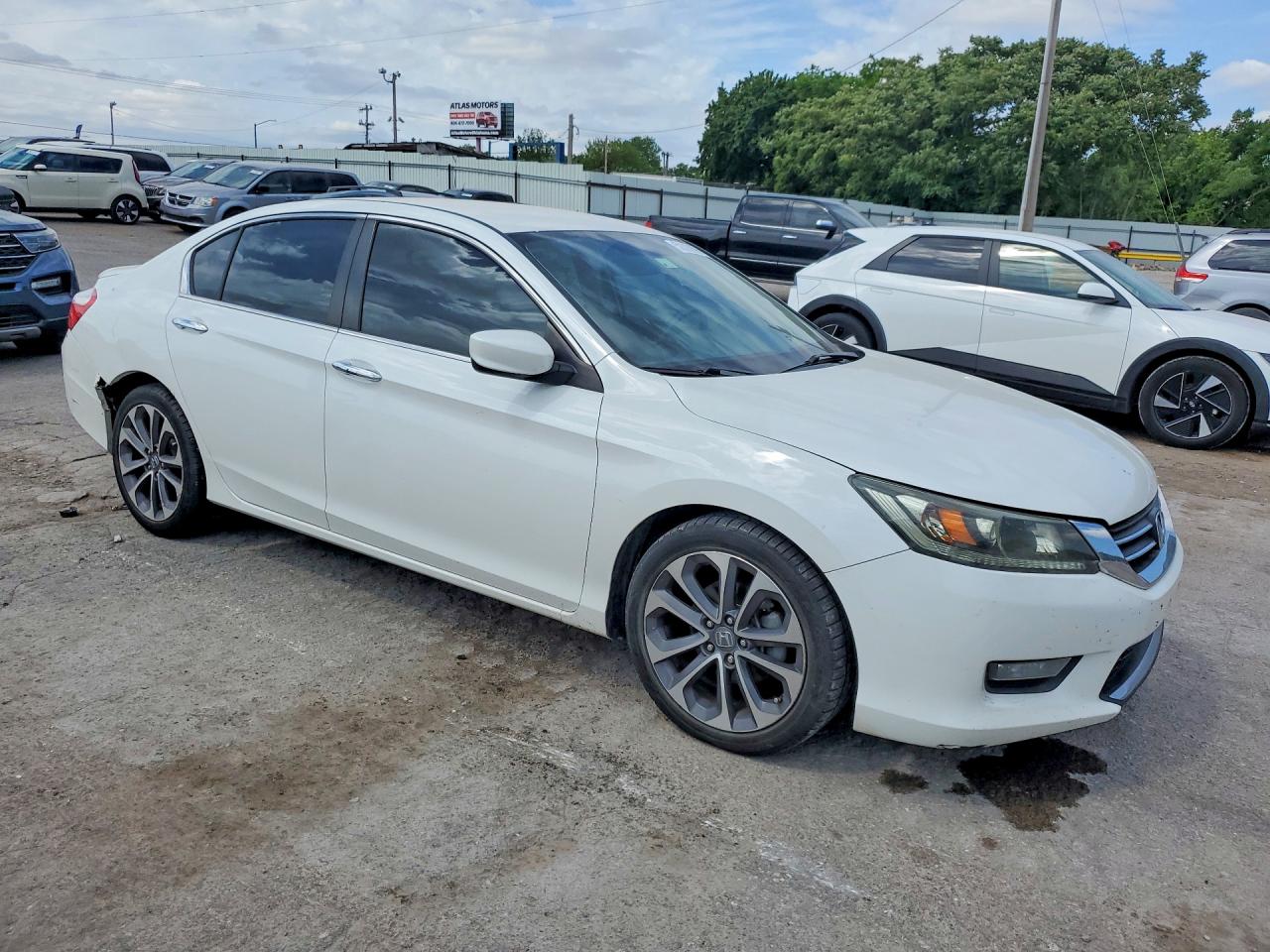 2015 Honda Accord Sport White vin: 1HGCR2F57FA052666