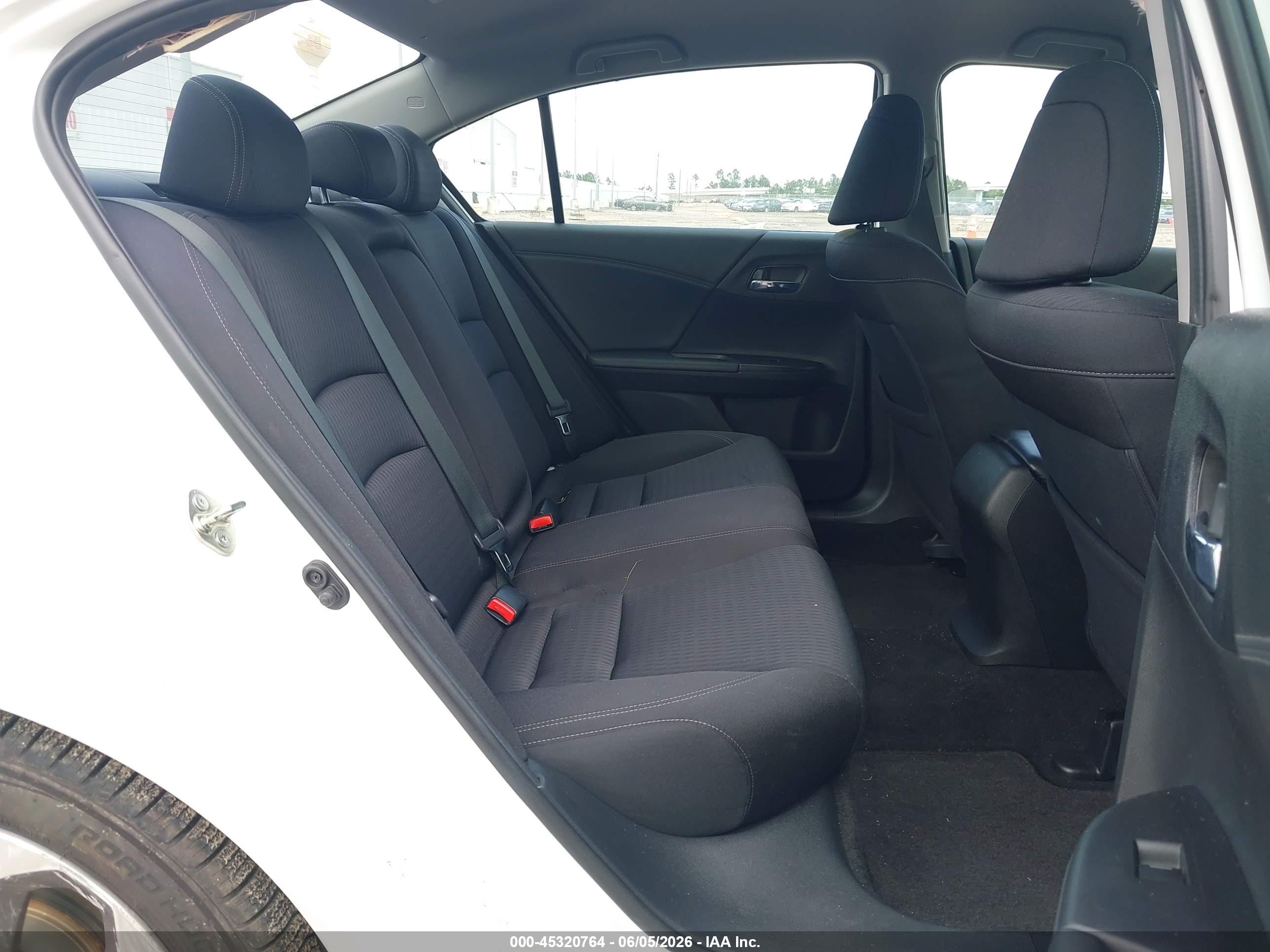 2015 Honda Accord Sport White vin: 1HGCR2F57FA104295