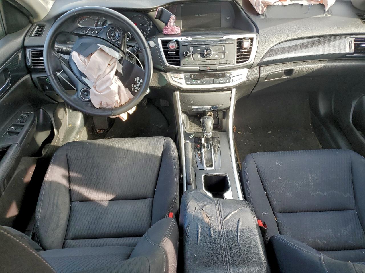 2015 Honda Accord Sport White vin: 1HGCR2F57FA233427
