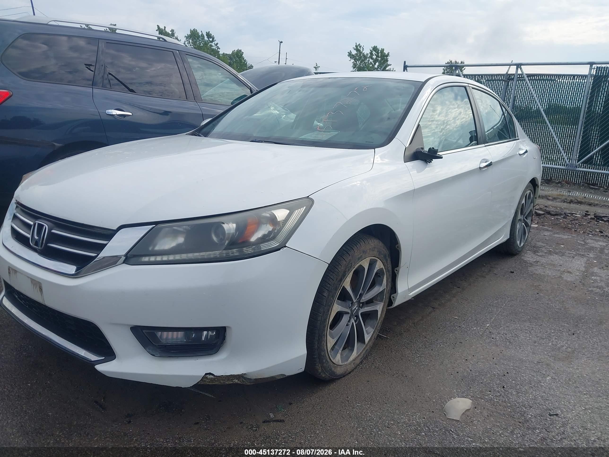 2015 Honda Accord Sport White vin: 1HGCR2F57FA273541