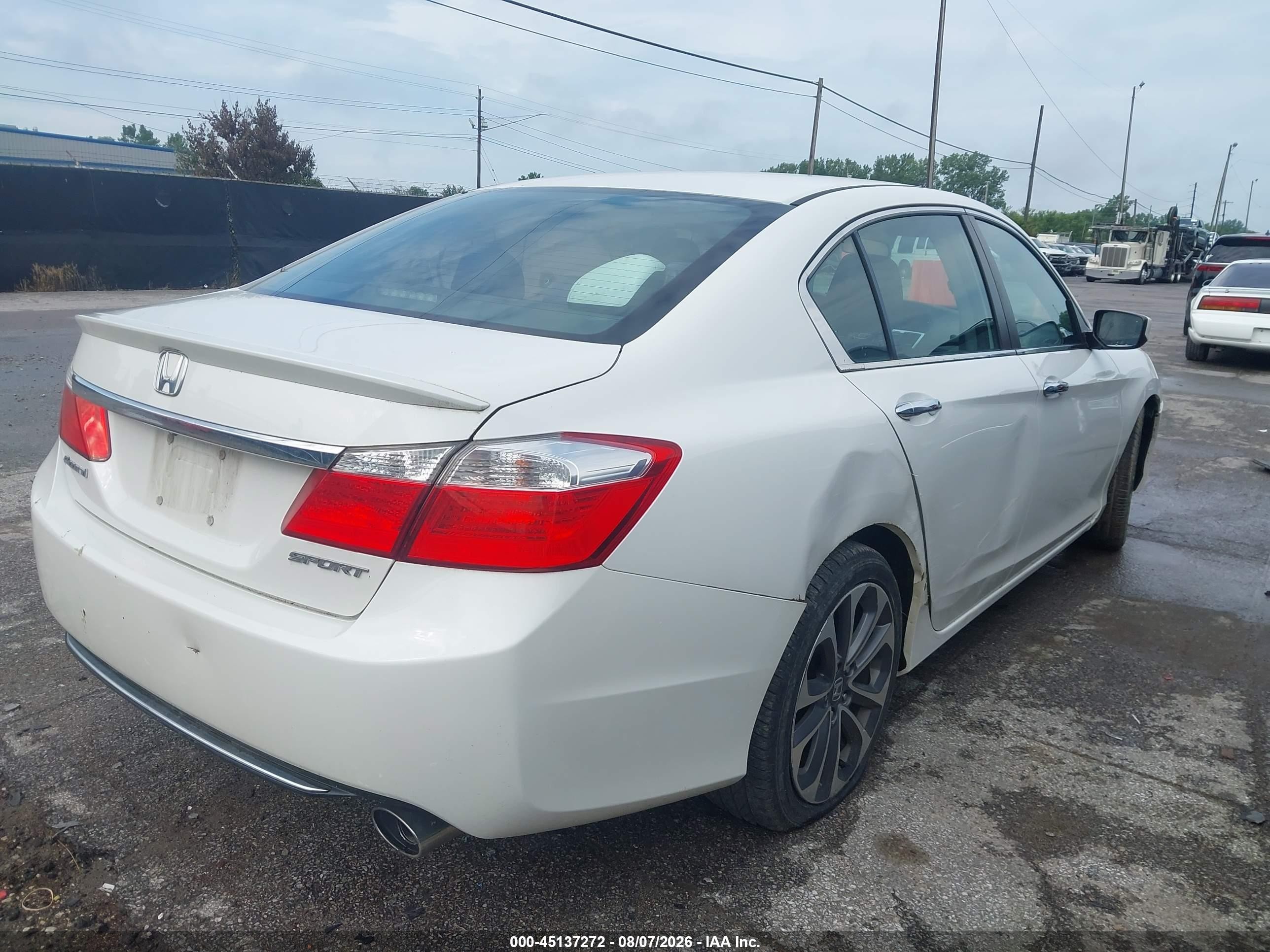 2015 Honda Accord Sport White vin: 1HGCR2F57FA273541