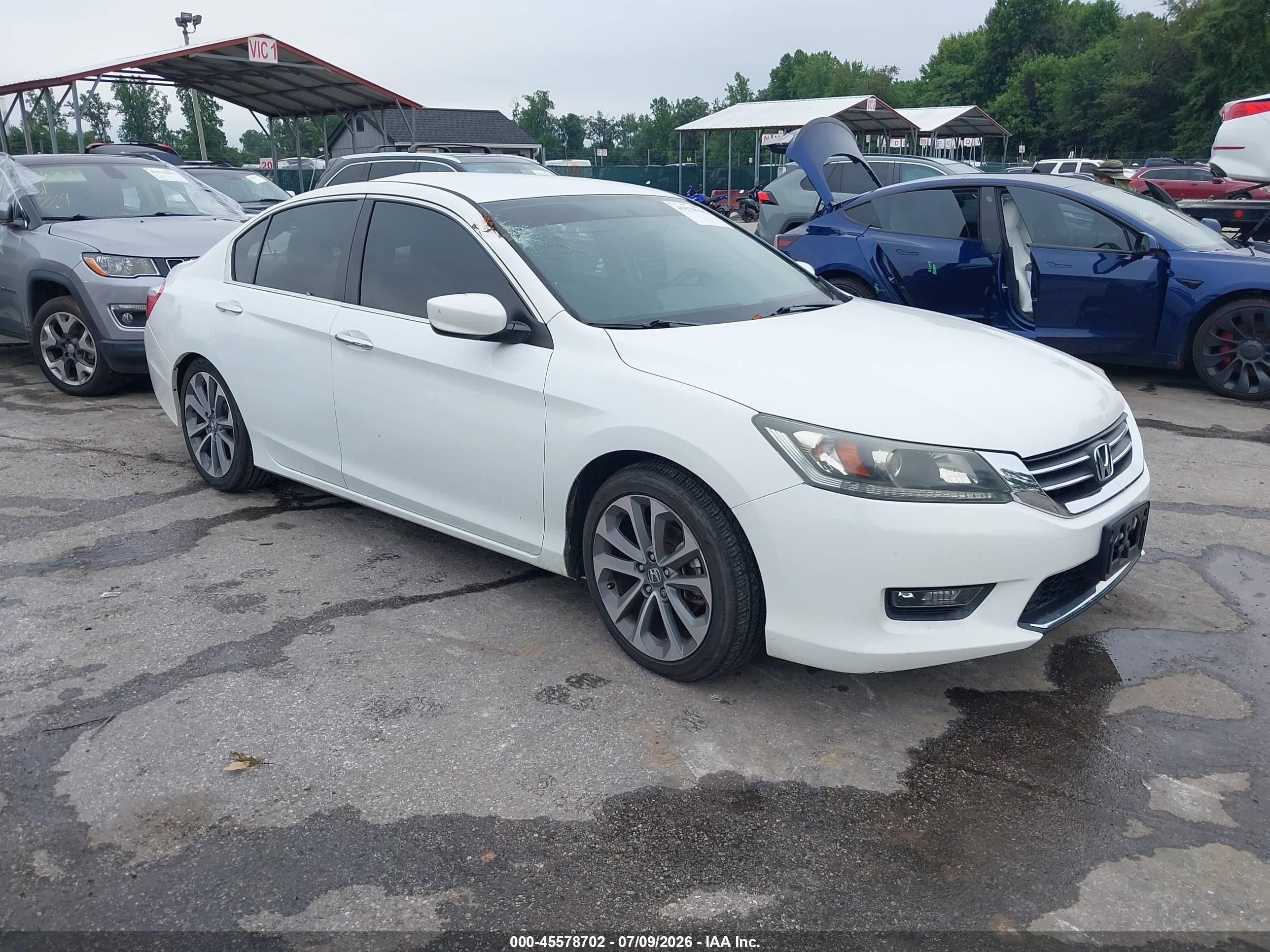 2015 Honda Accord Sport White vin: 1HGCR2F57FA275080