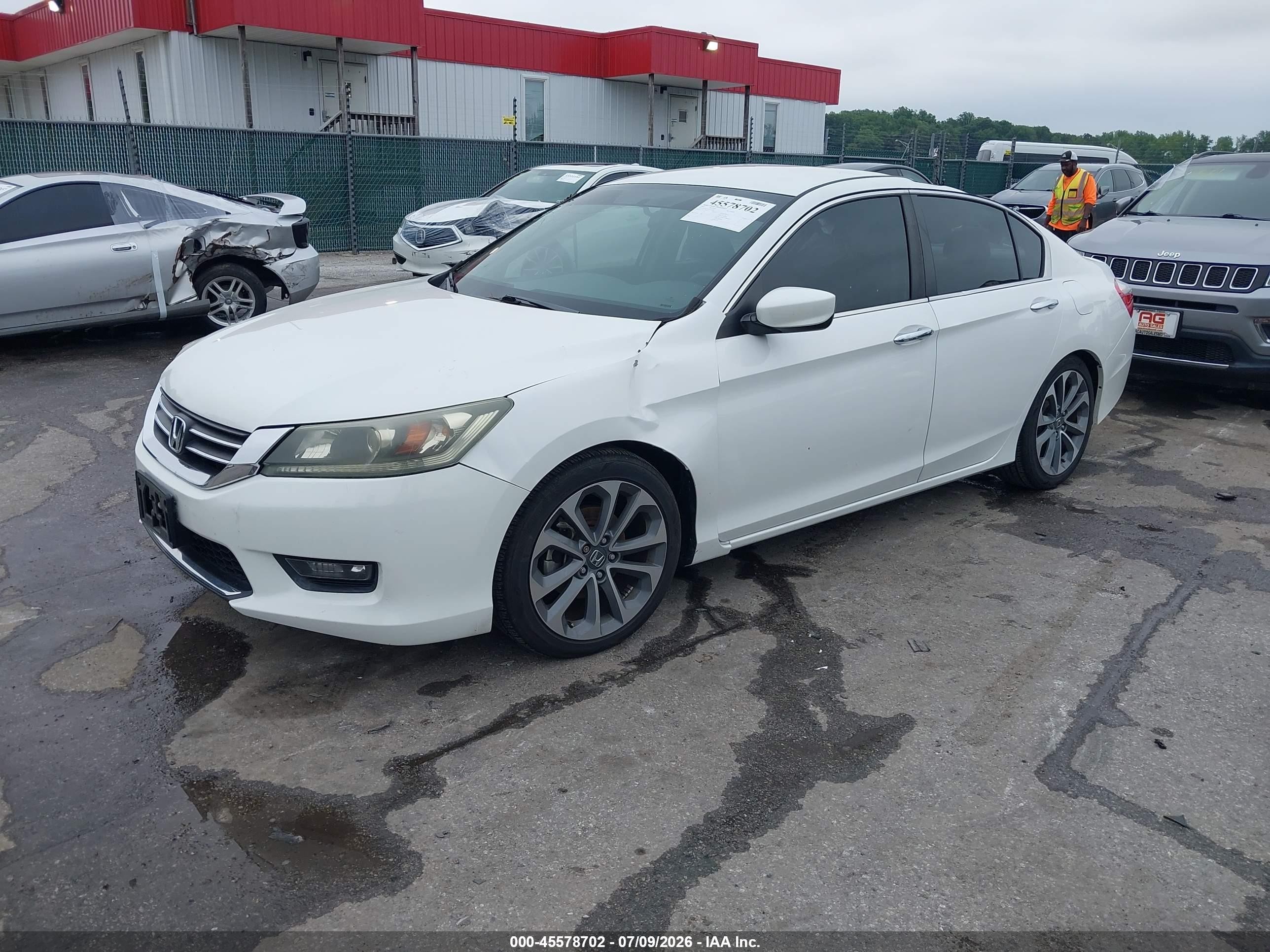 2015 Honda Accord Sport White vin: 1HGCR2F57FA275080