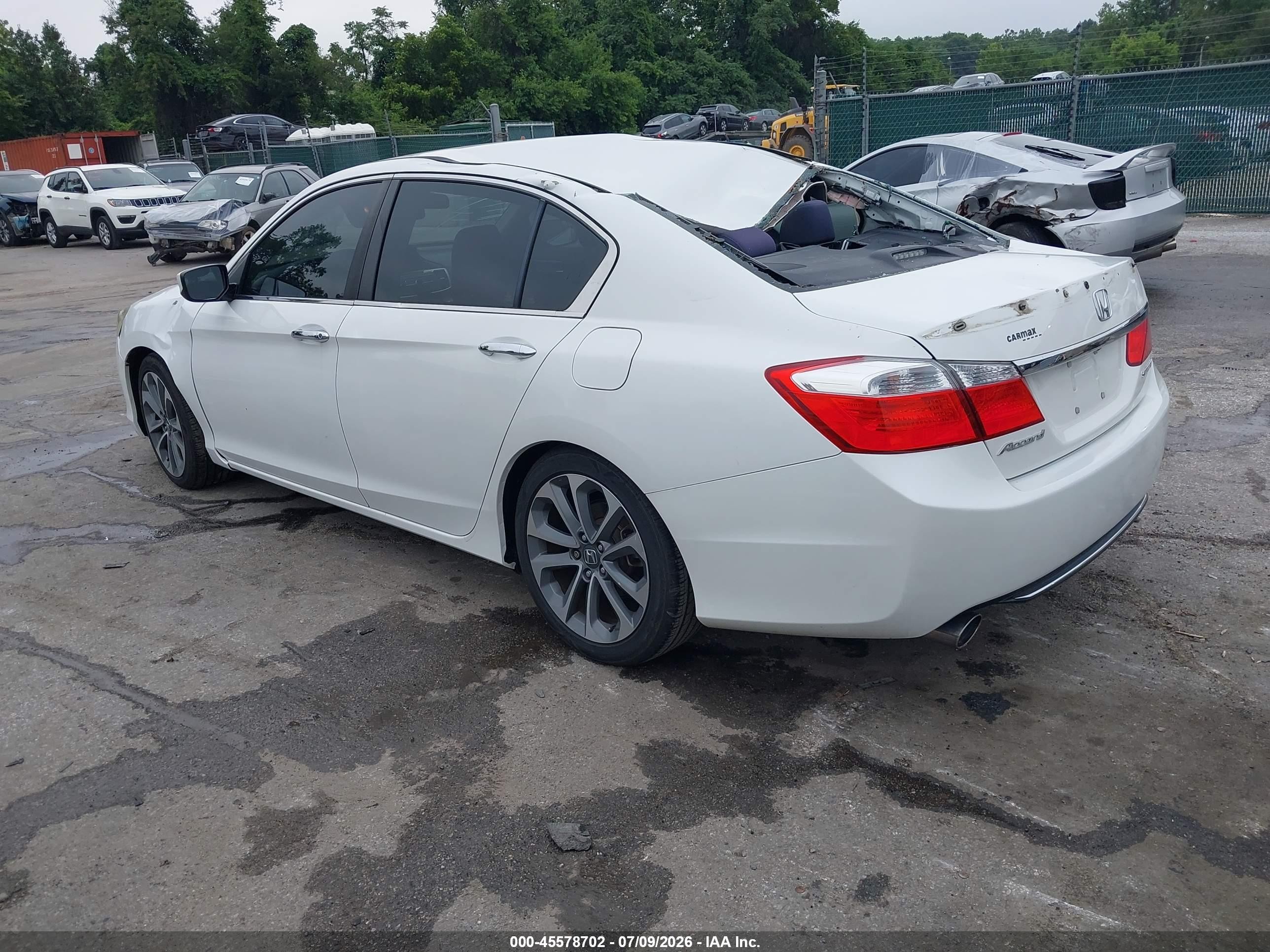 2015 Honda Accord Sport White vin: 1HGCR2F57FA275080