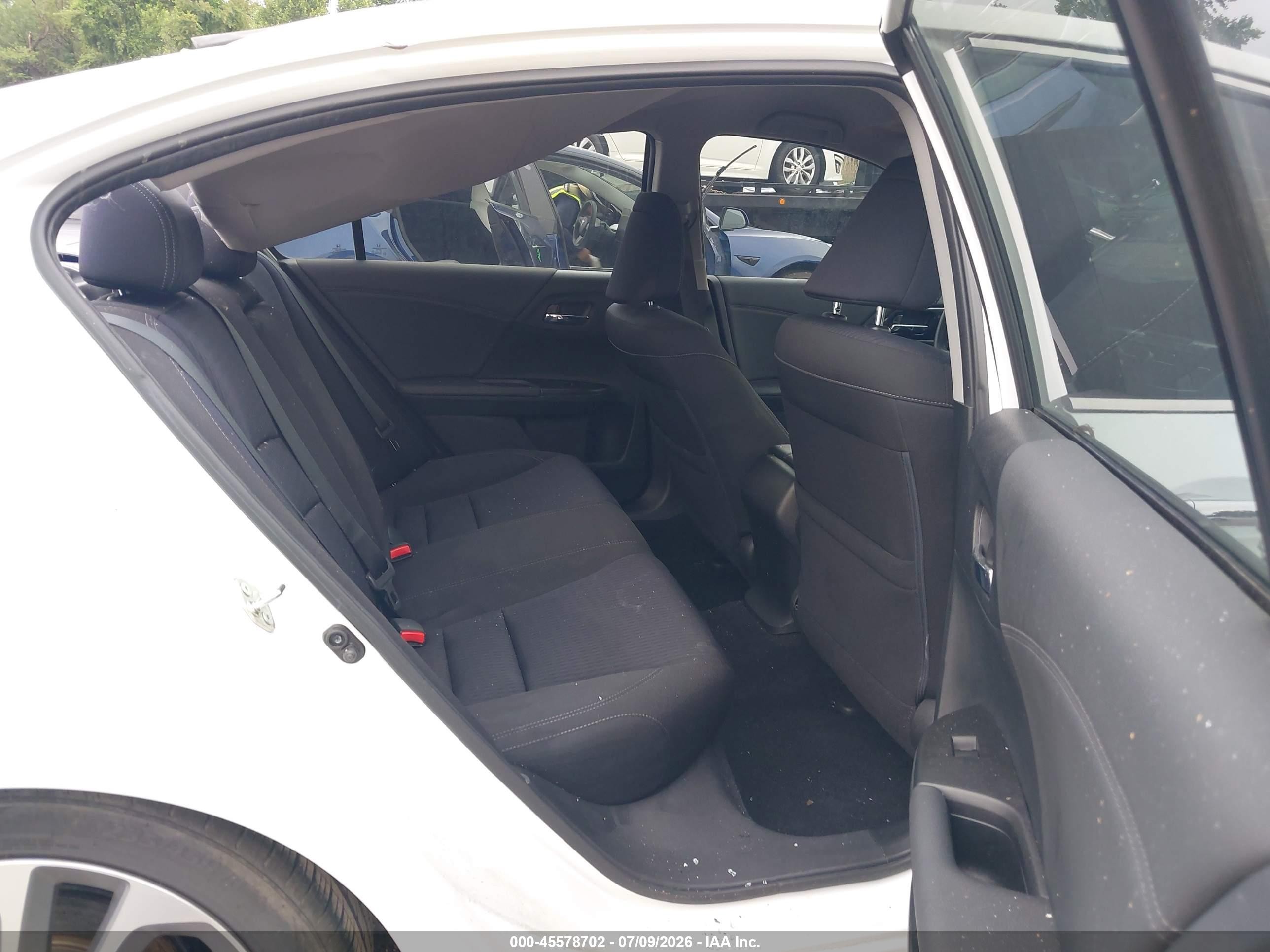 2015 Honda Accord Sport White vin: 1HGCR2F57FA275080