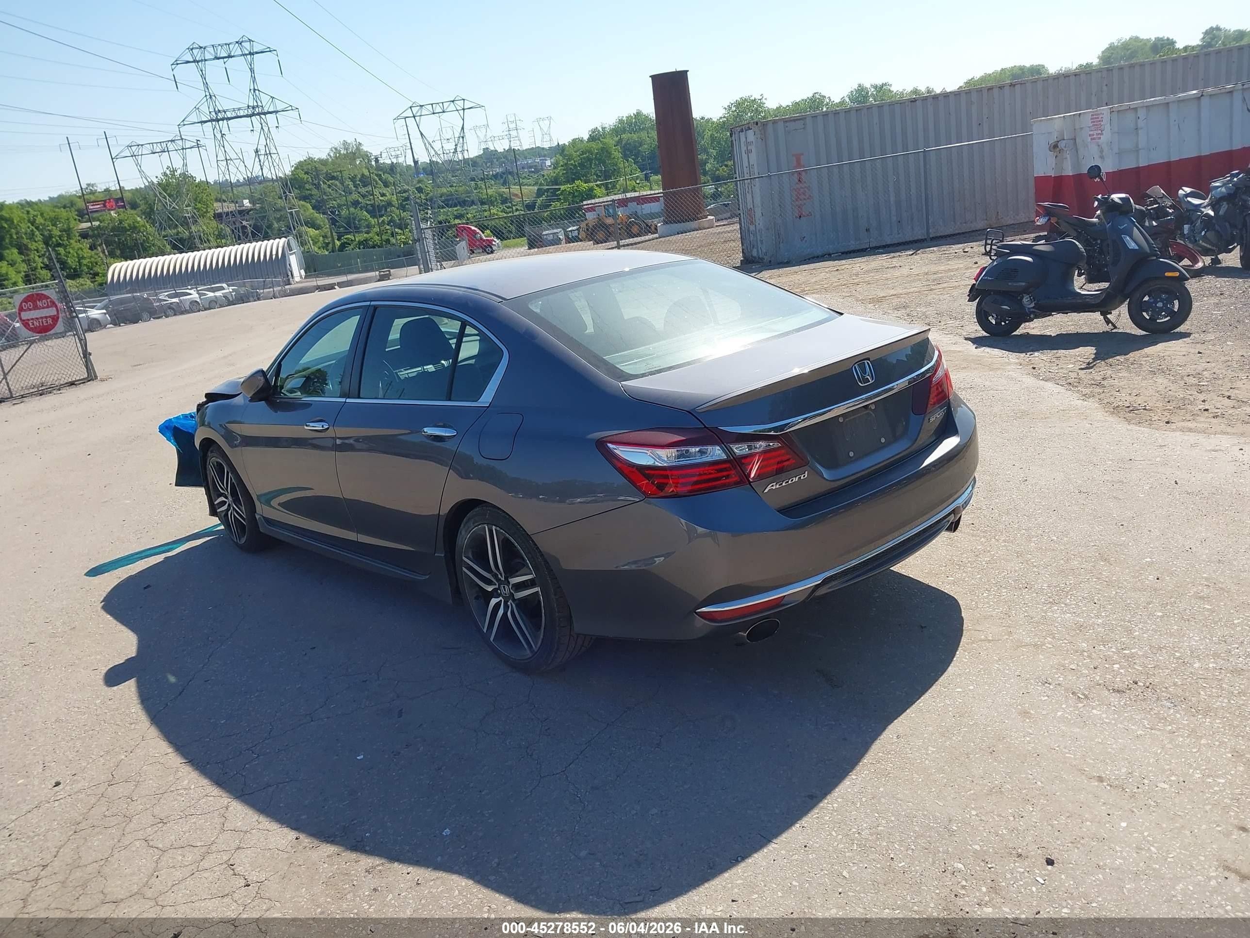 2016 Honda Accord Sport Gray vin: 1HGCR2F57GA070277