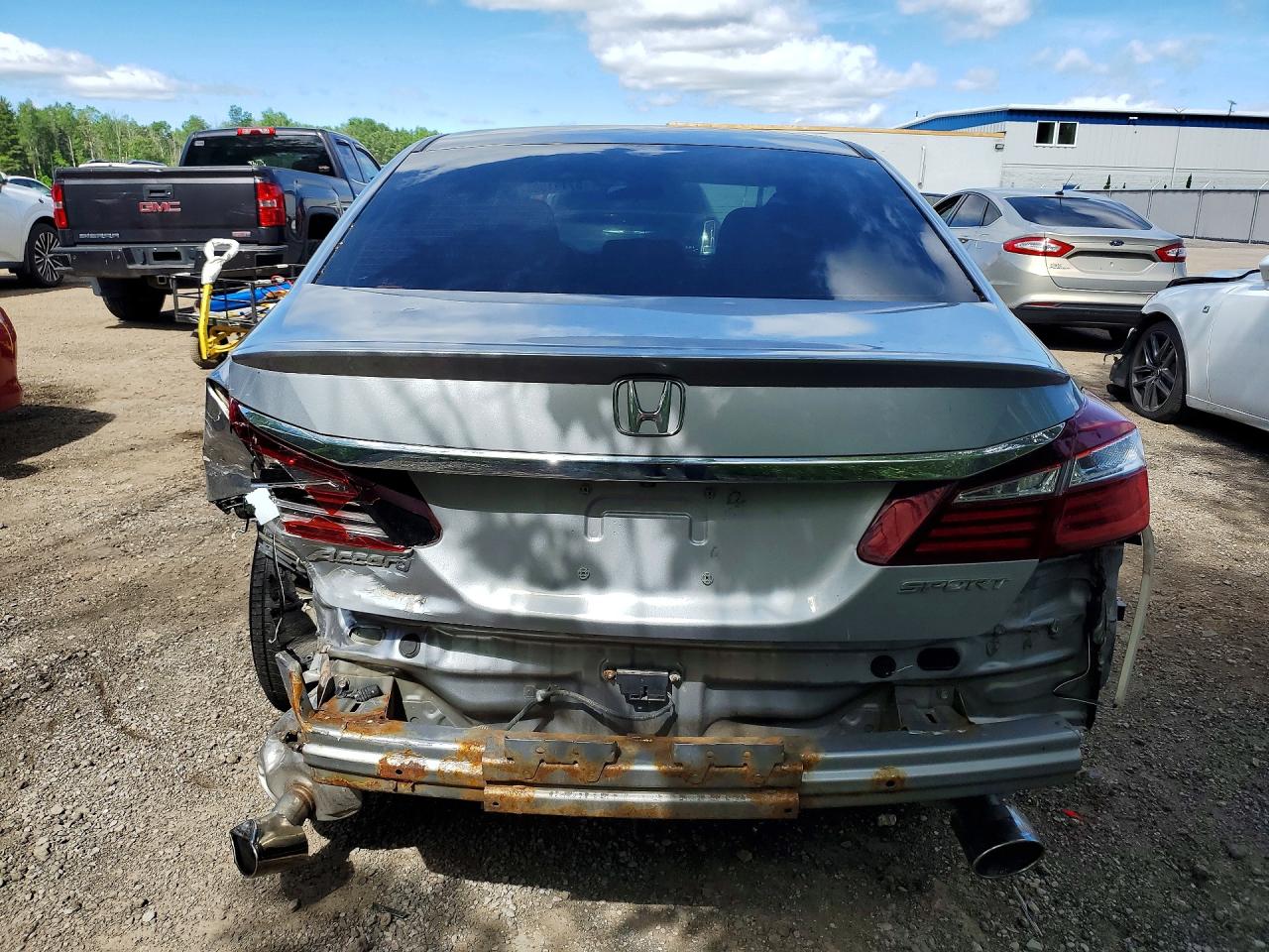 2016 Honda Accord Sport Silver vin: 1HGCR2F57GA801340
