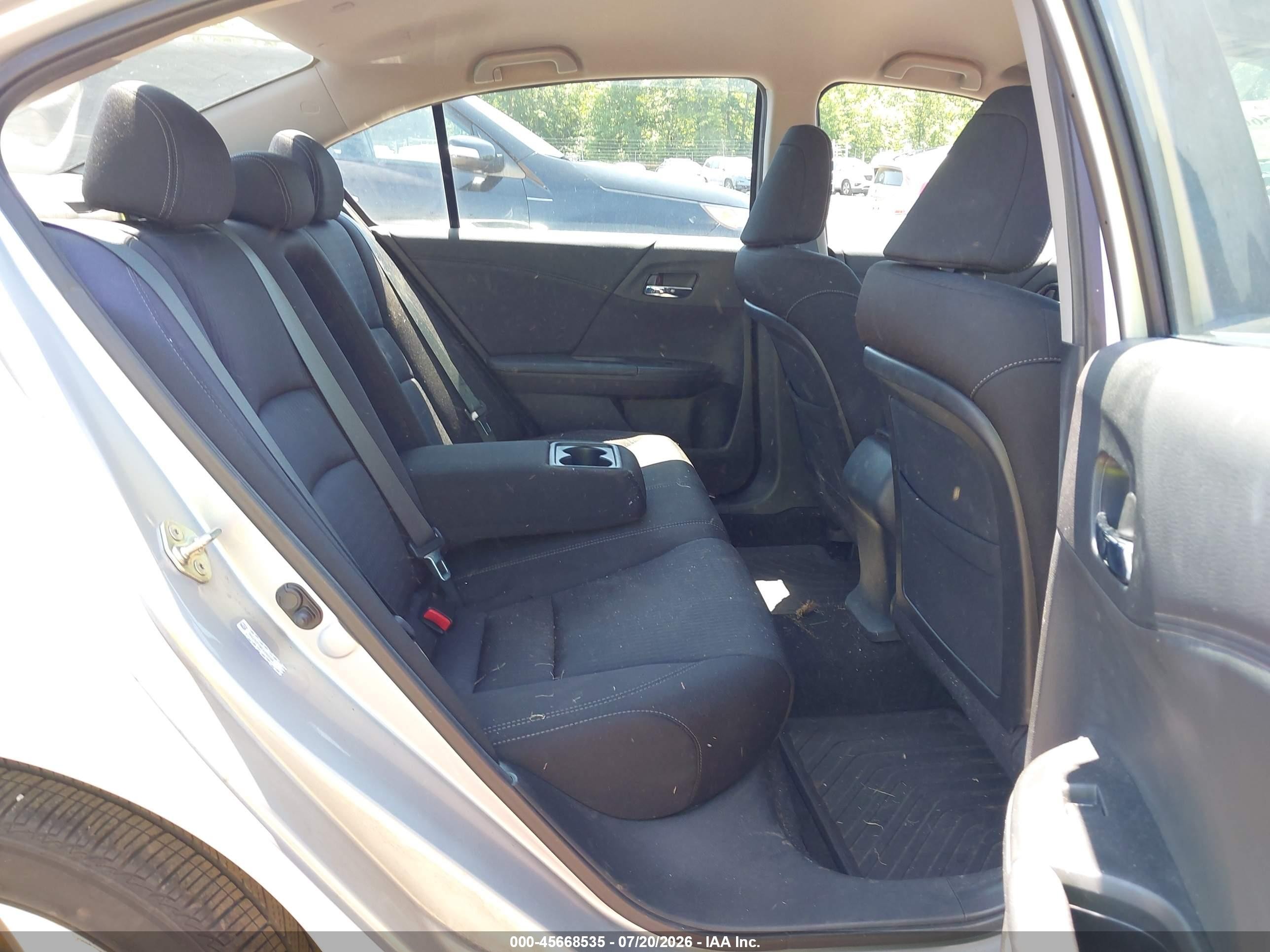 2014 Honda Accord Sport Silver vin: 1HGCR2F58EA090096