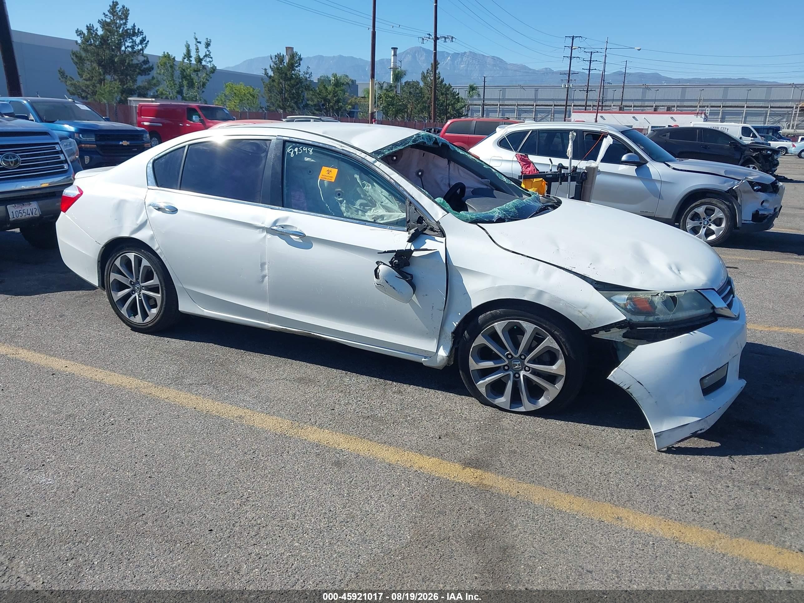 2015 Honda Accord Sport White vin: 1HGCR2F58FA041630