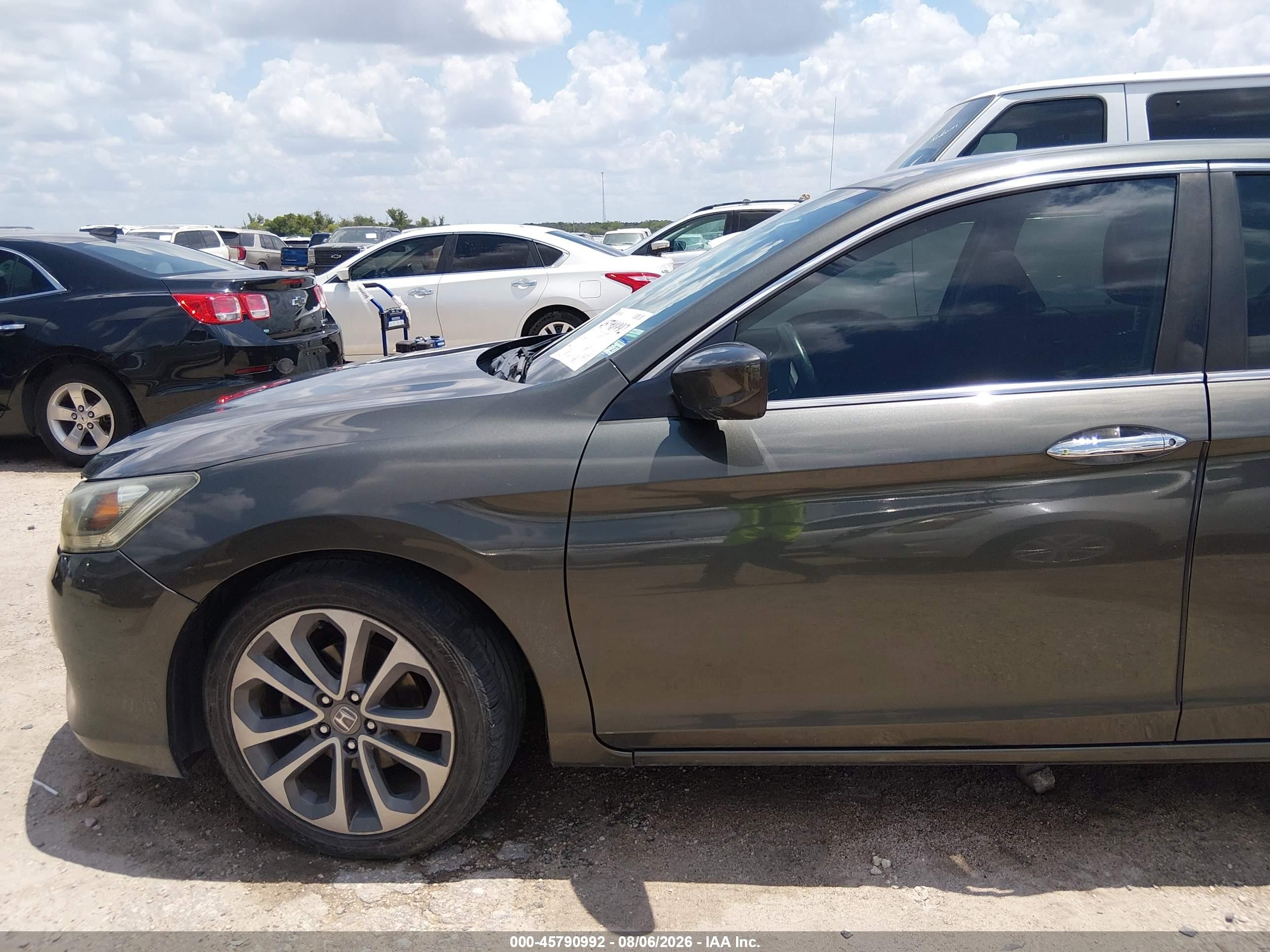 2015 Honda Accord Sport Gray vin: 1HGCR2F58FA064079