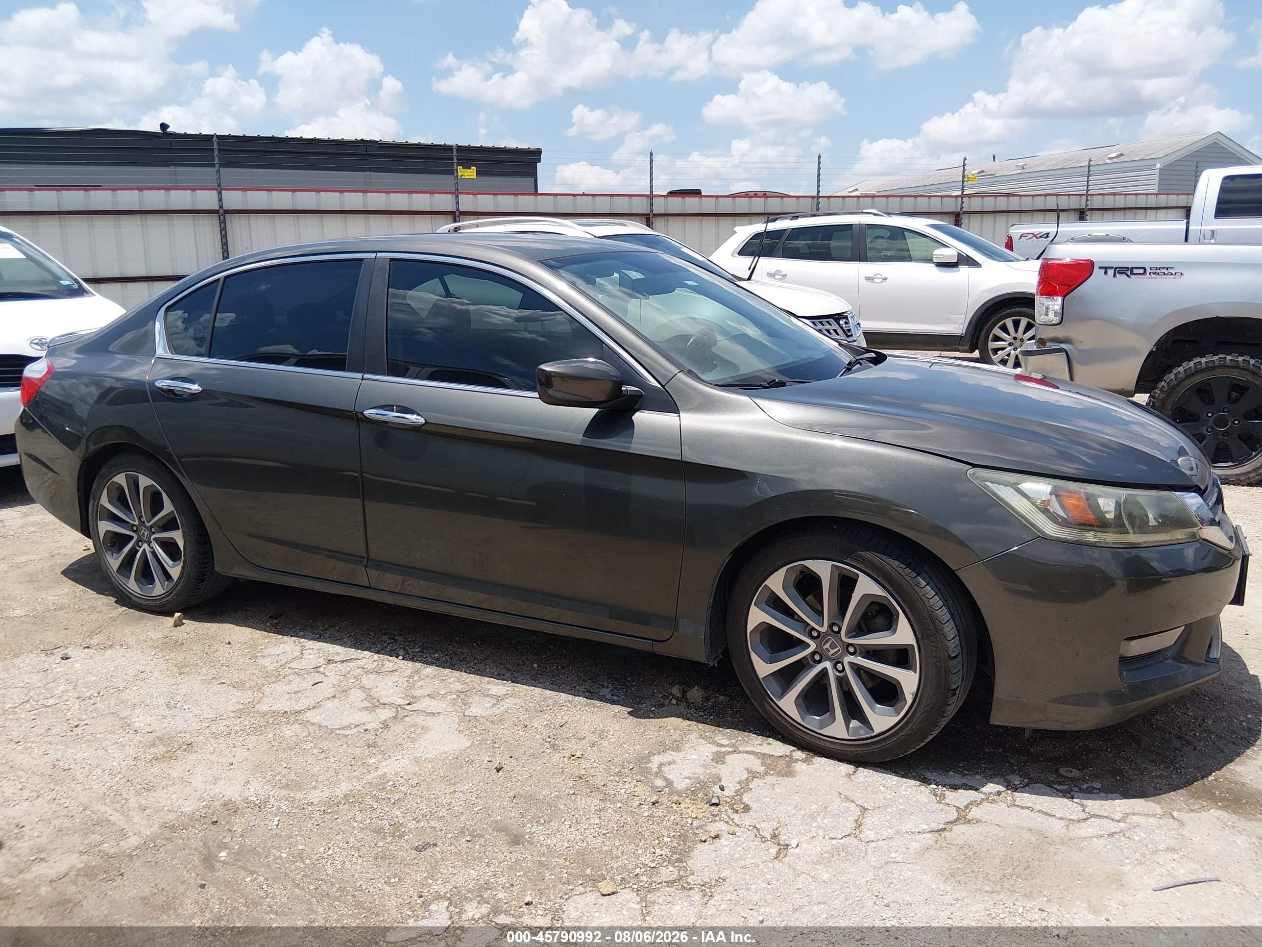 2015 Honda Accord Sport Gray vin: 1HGCR2F58FA064079