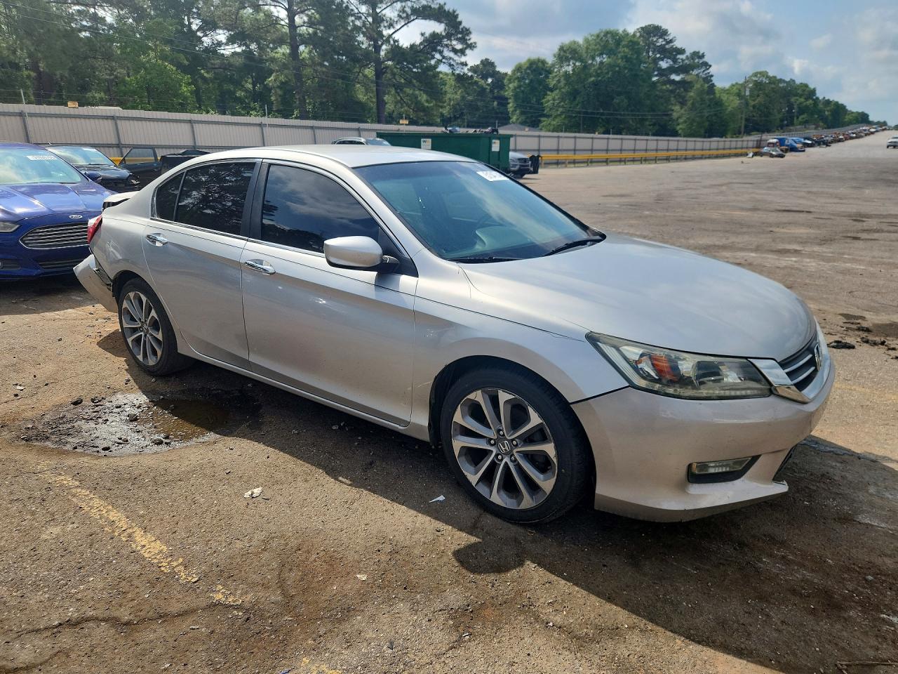 2015 Honda Accord 4d Sport Silver vin: 1HGCR2F58FA095056