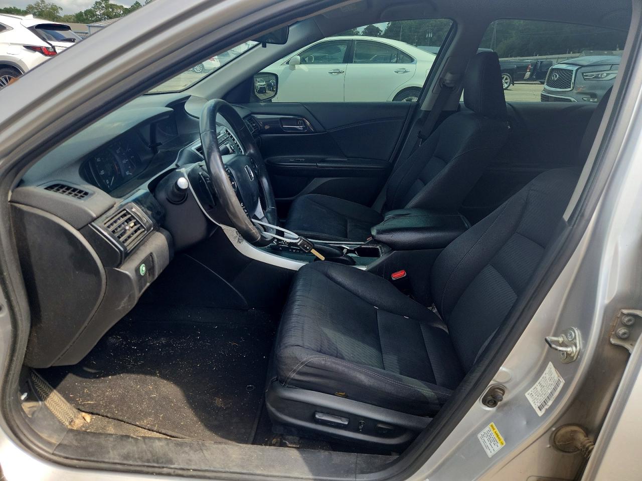 2015 Honda Accord 4d Sport Silver vin: 1HGCR2F58FA095056