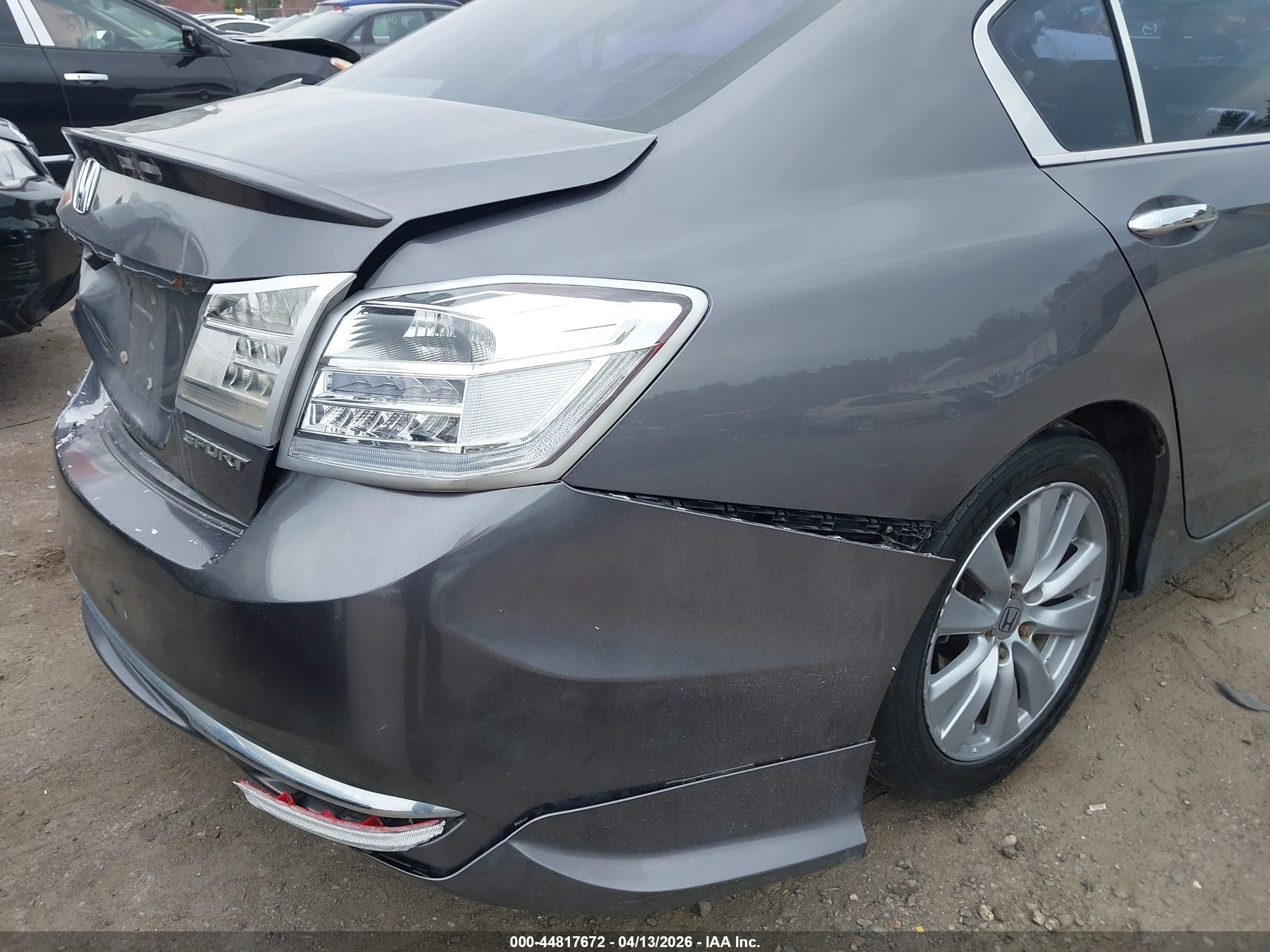 2015 Honda Accord Sport Gray vin: 1HGCR2F58FA125236
